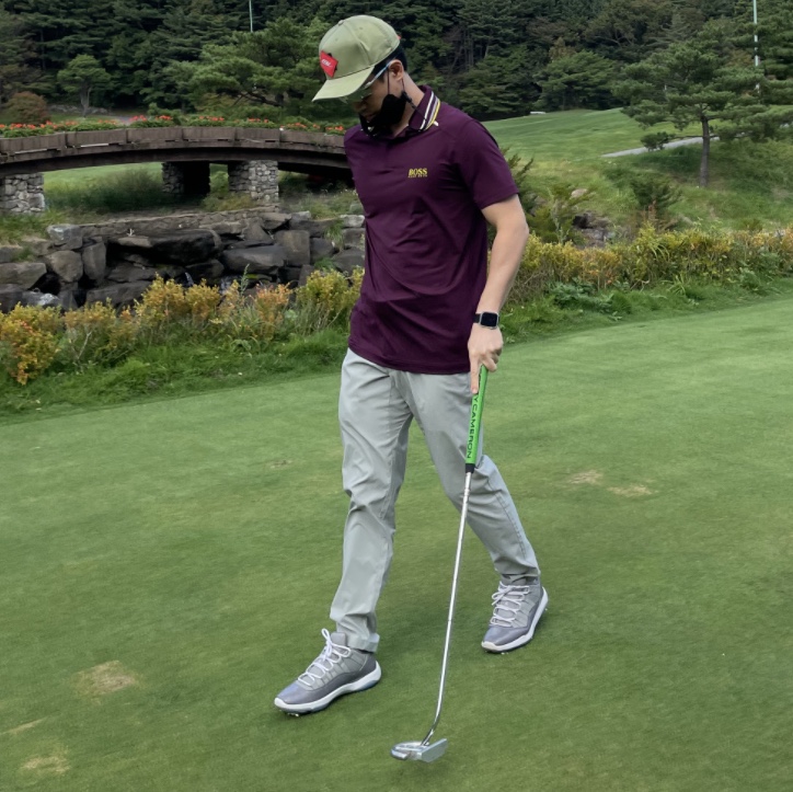 Jordan 11 Retro Low Golf Cool Grey 착용 스타일 - 4