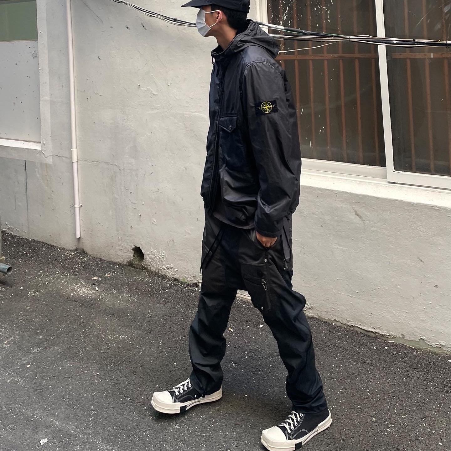 Converse x Drkshdw Turbodrk Chuck 70 Hi Black 착용 스타일 - 3