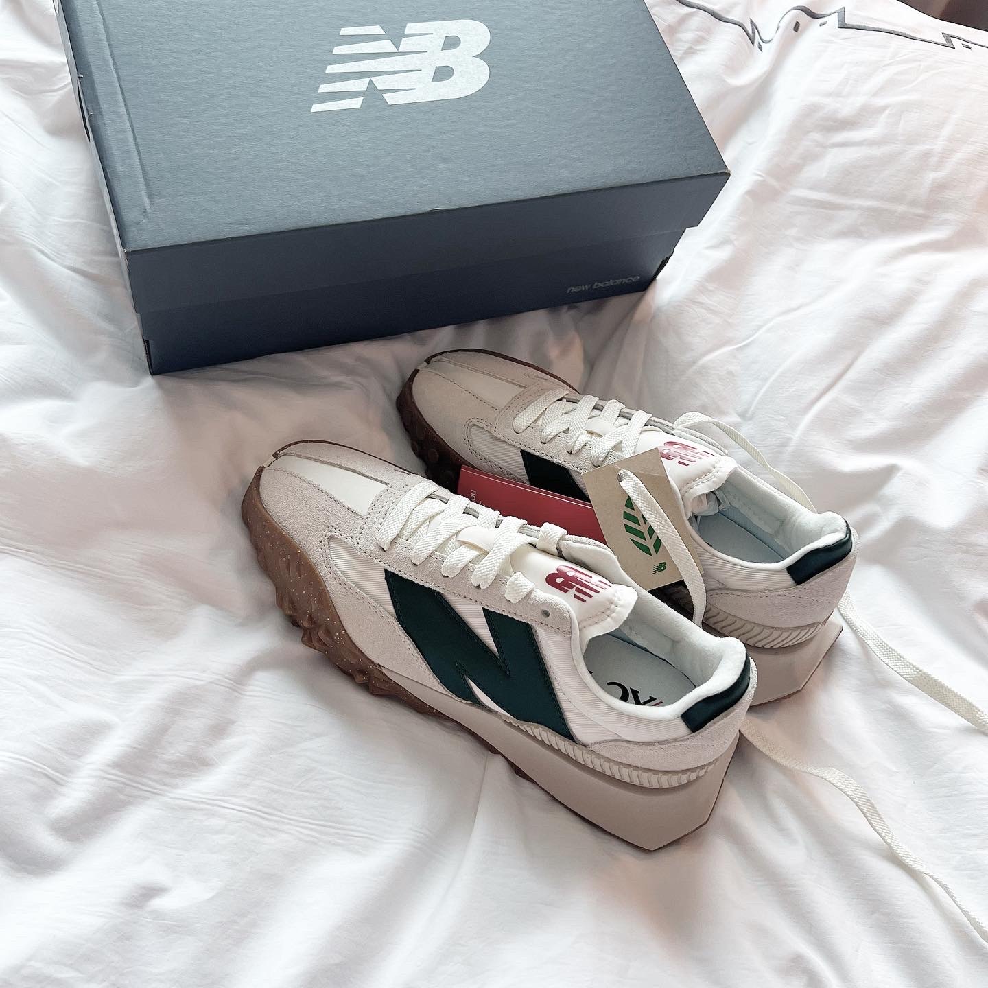 New Balance XC-72 Sea Salt Nightwatch Green 착용 스타일 - 3