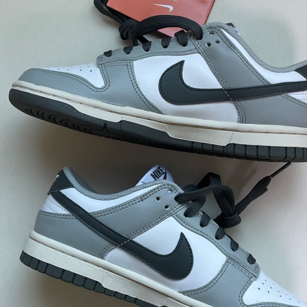 (W) Nike Dunk Low Light Smoke Grey 착용 스타일