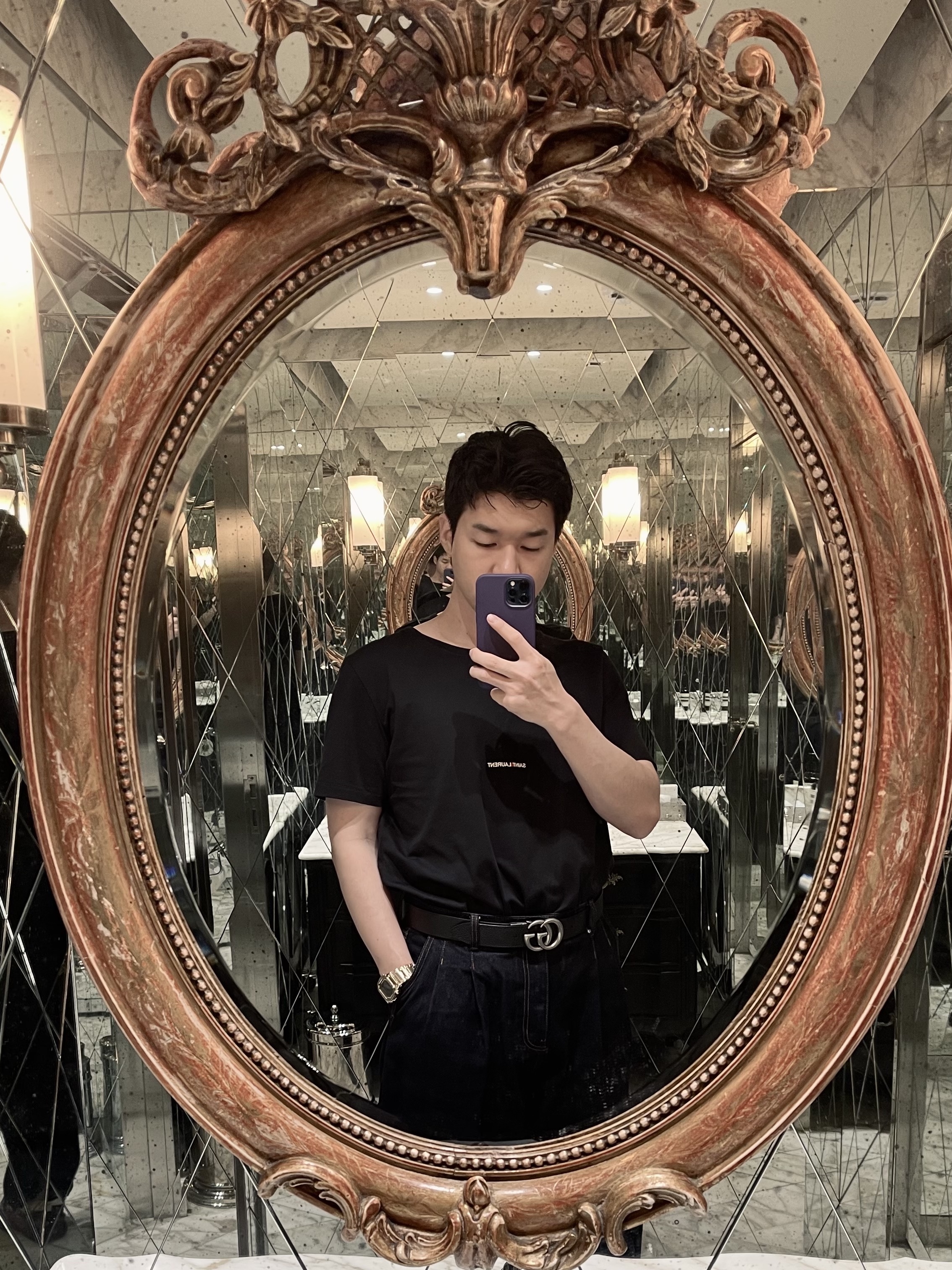Maison Margiela Fusion Low Top Sneakers Black Gold Red, Saint Laurent Rive Gauche T-Shirt Black 착용 스타일 - 5