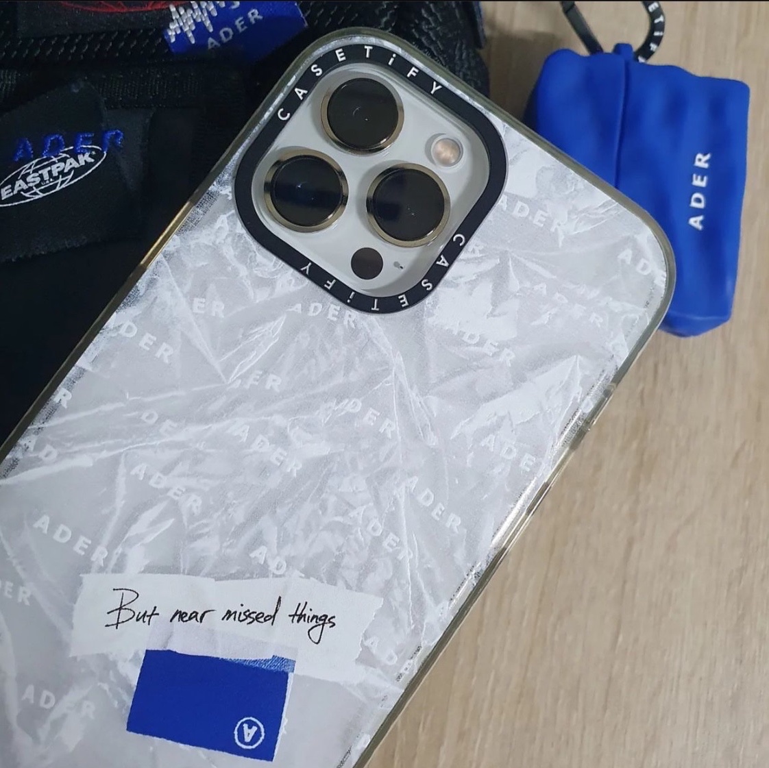 Ader Error x Eastpak Shoulder Bag Black, Casetify x Ader Error AirPods Pro Case 착용 스타일