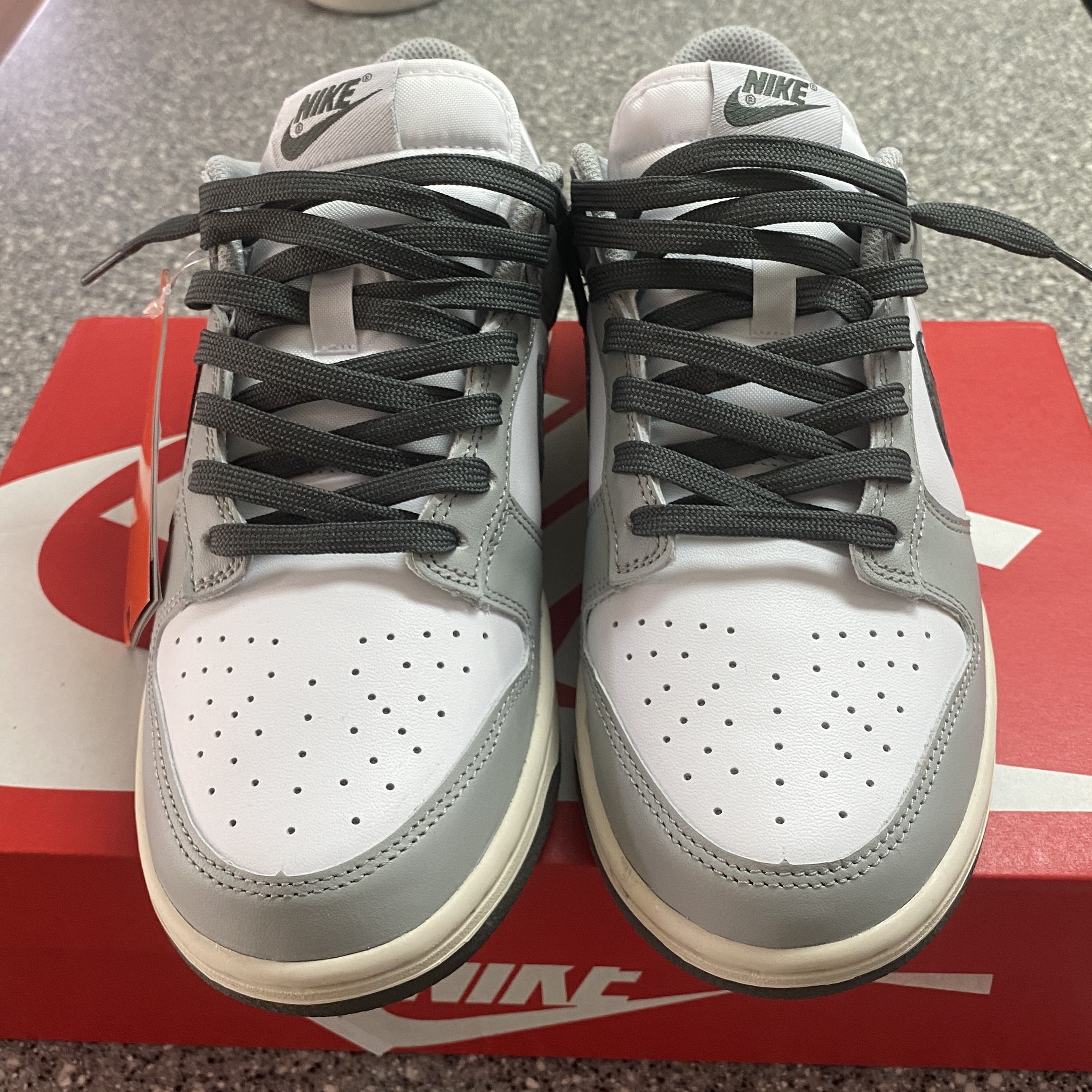 (W) Nike Dunk Low Light Smoke Grey 착용 스타일 - 4