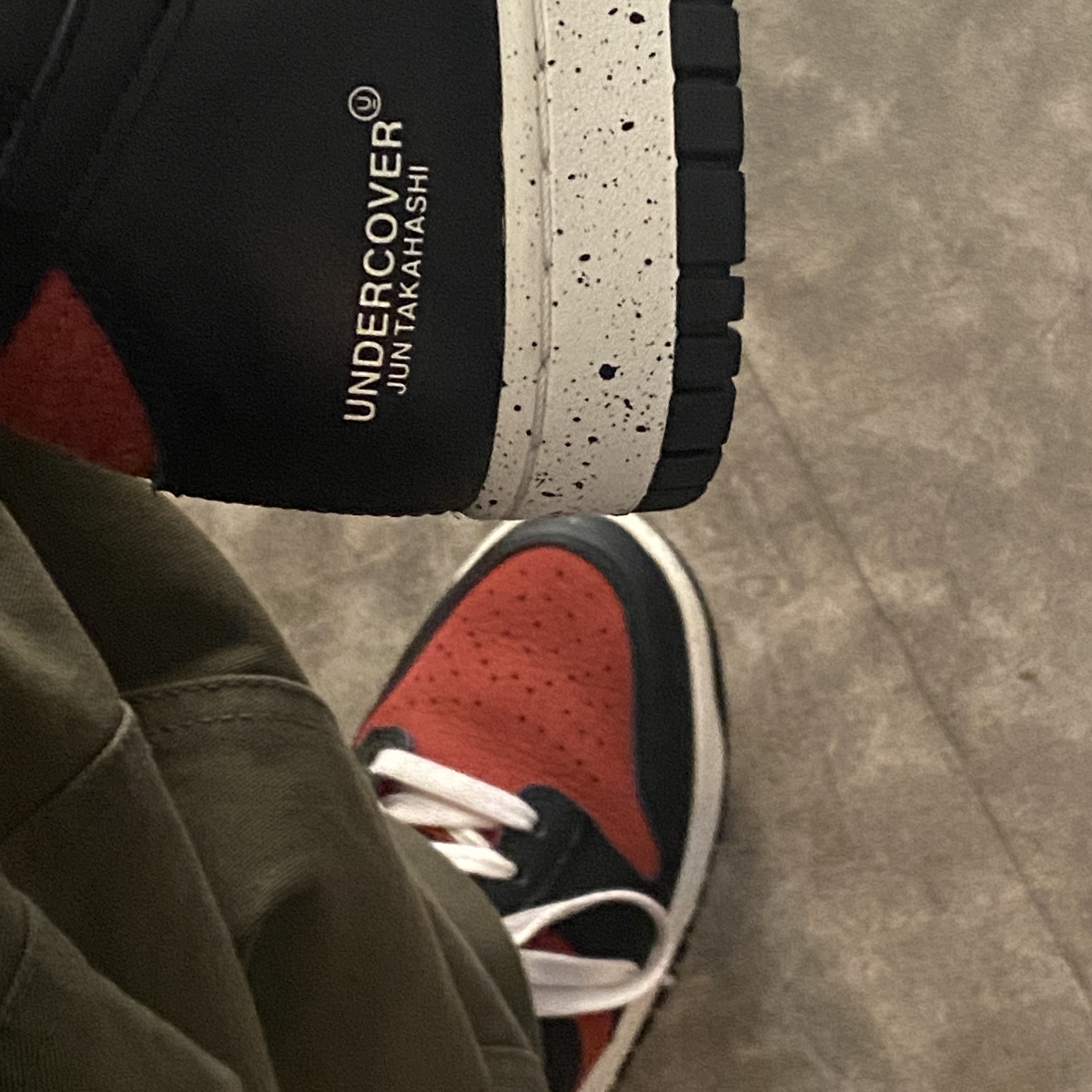 Nike x Undercover Dunk High 1985 Gym Red 착용 스타일