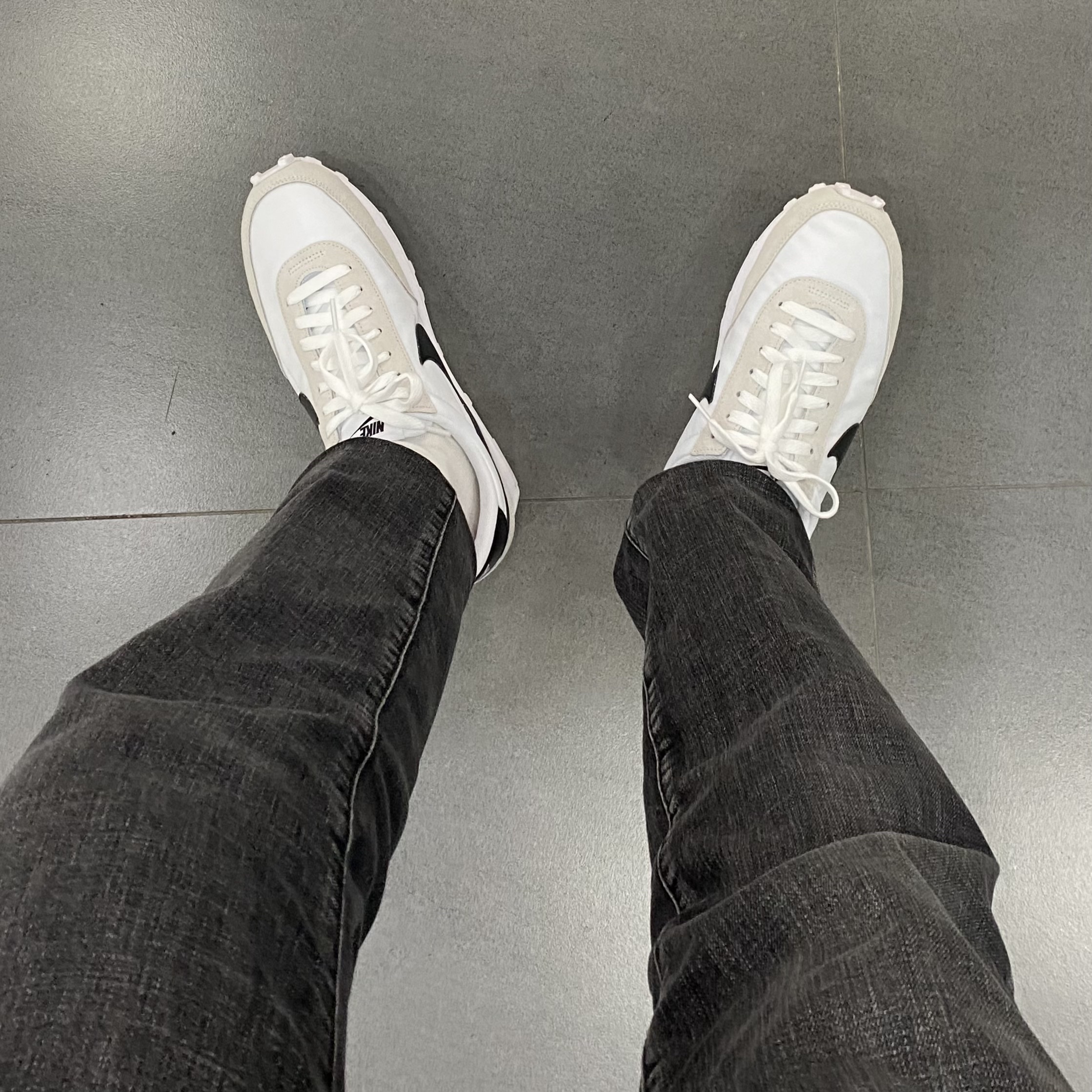 (W) Nike Daybreak Summit White Black 착용 스타일