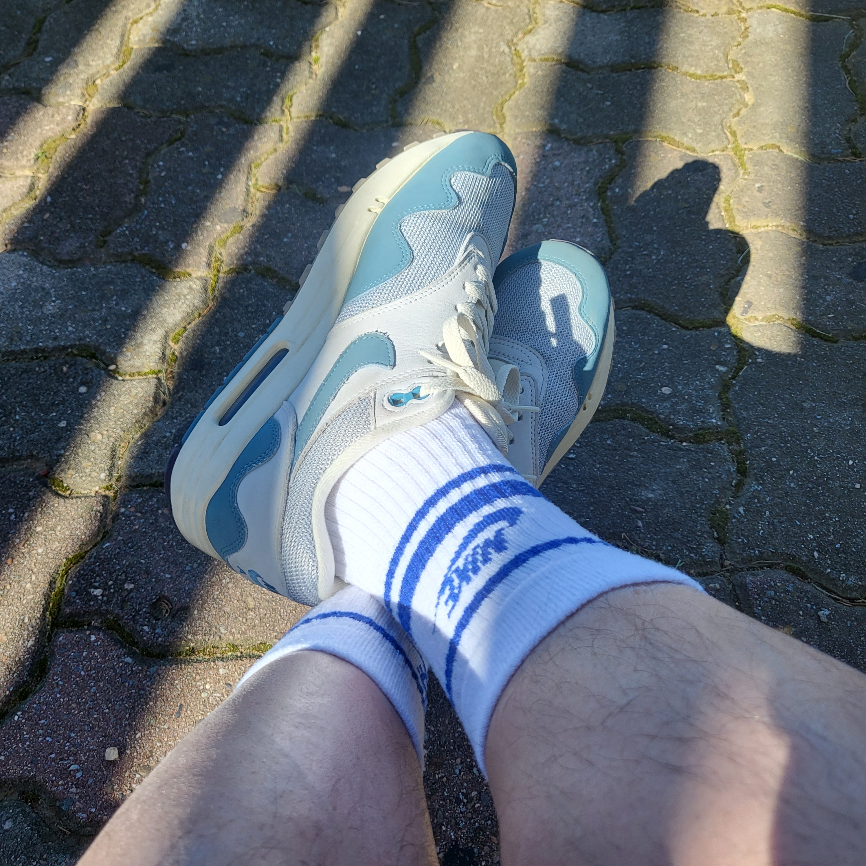 Nike x Patta Air Max 1 Noise Aqua 착용 스타일