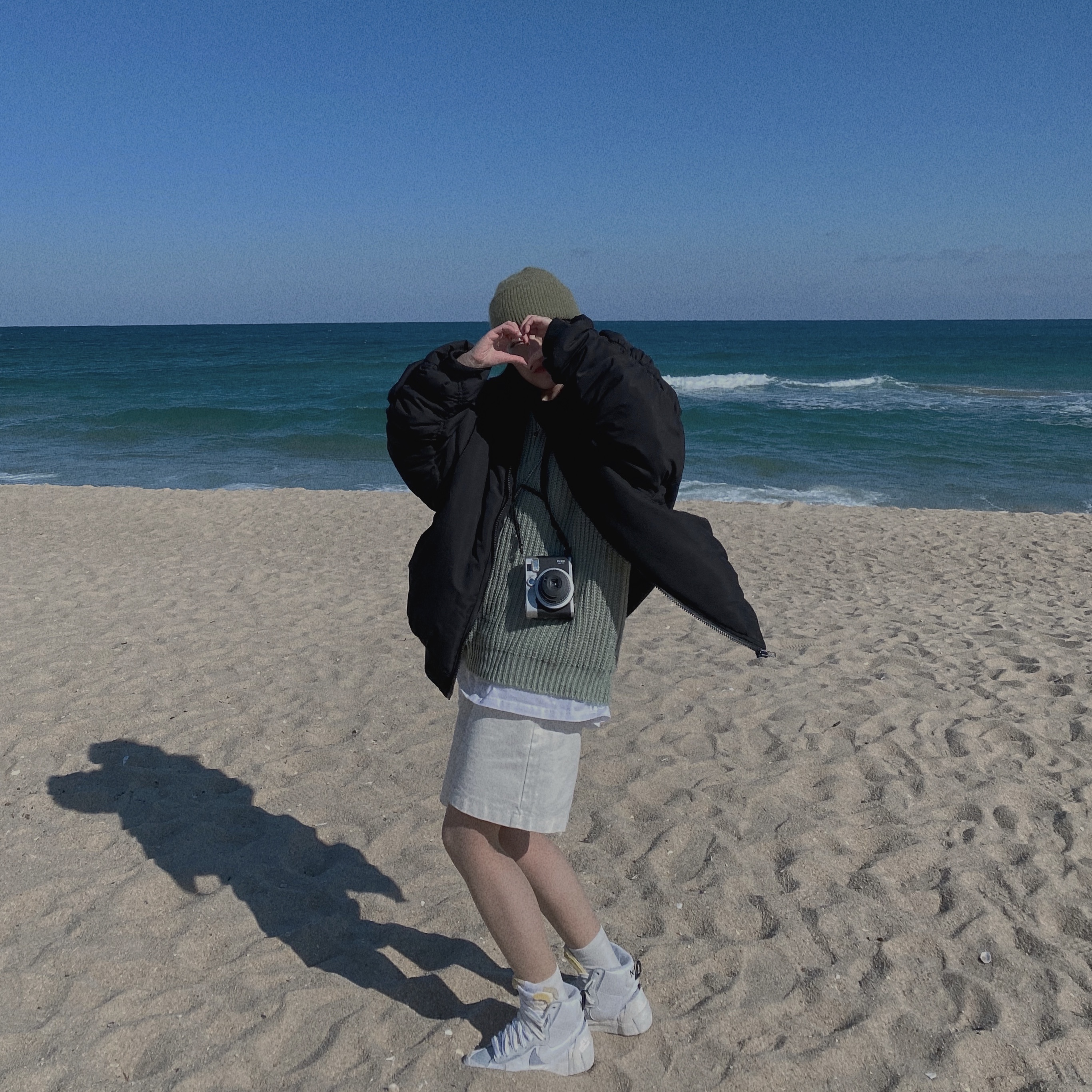 Nike x Sacai Blazer Mid White Grey 착용 스타일 - 4