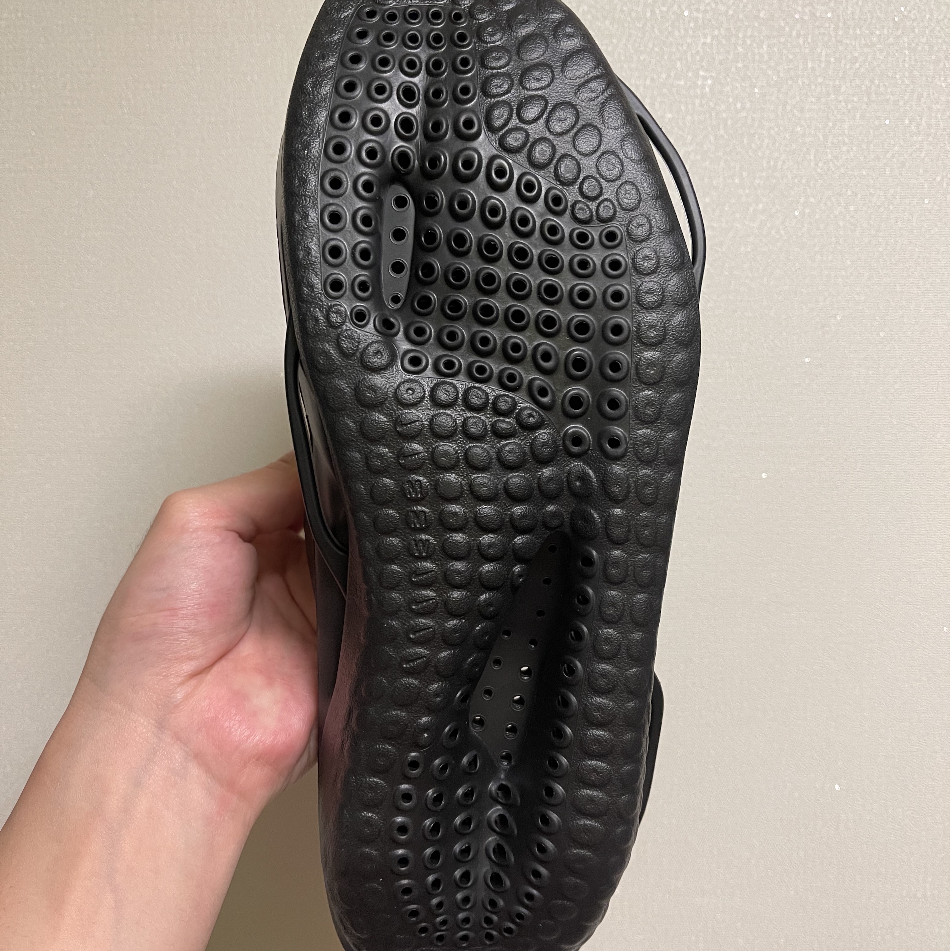 Nike x Matthew M Williams 005 Slide Black 착용 스타일 - 4