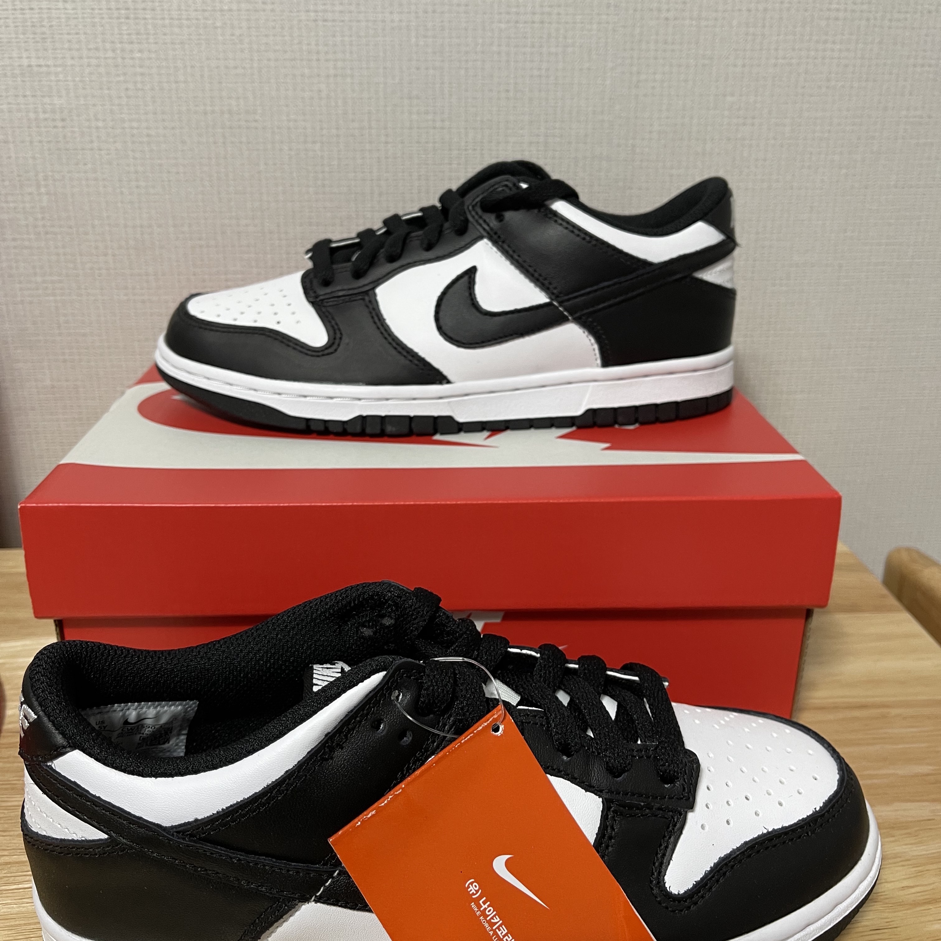 Nike Dunk Low Retro Black 착용 스타일