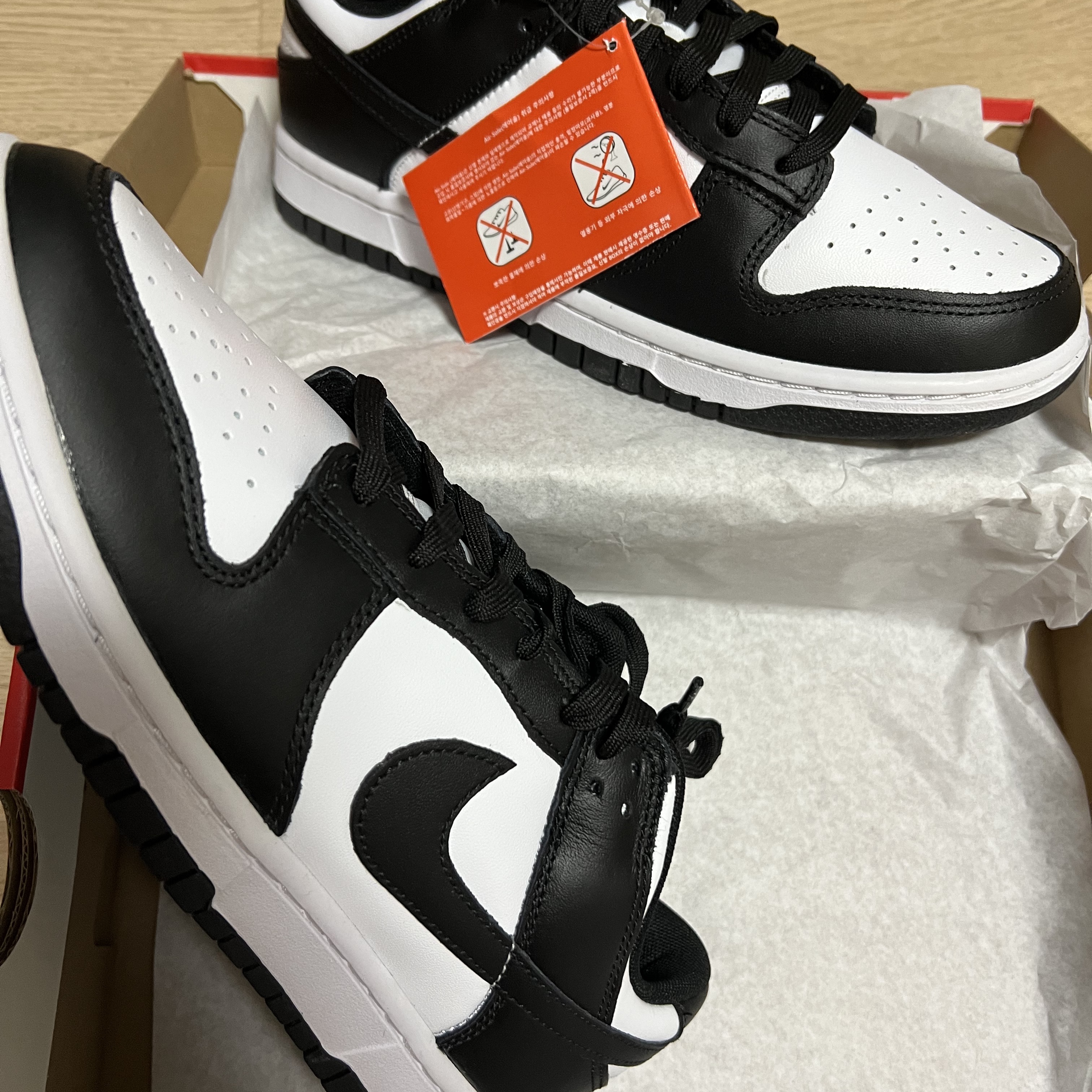 Nike Dunk Low Retro Black 착용 스타일