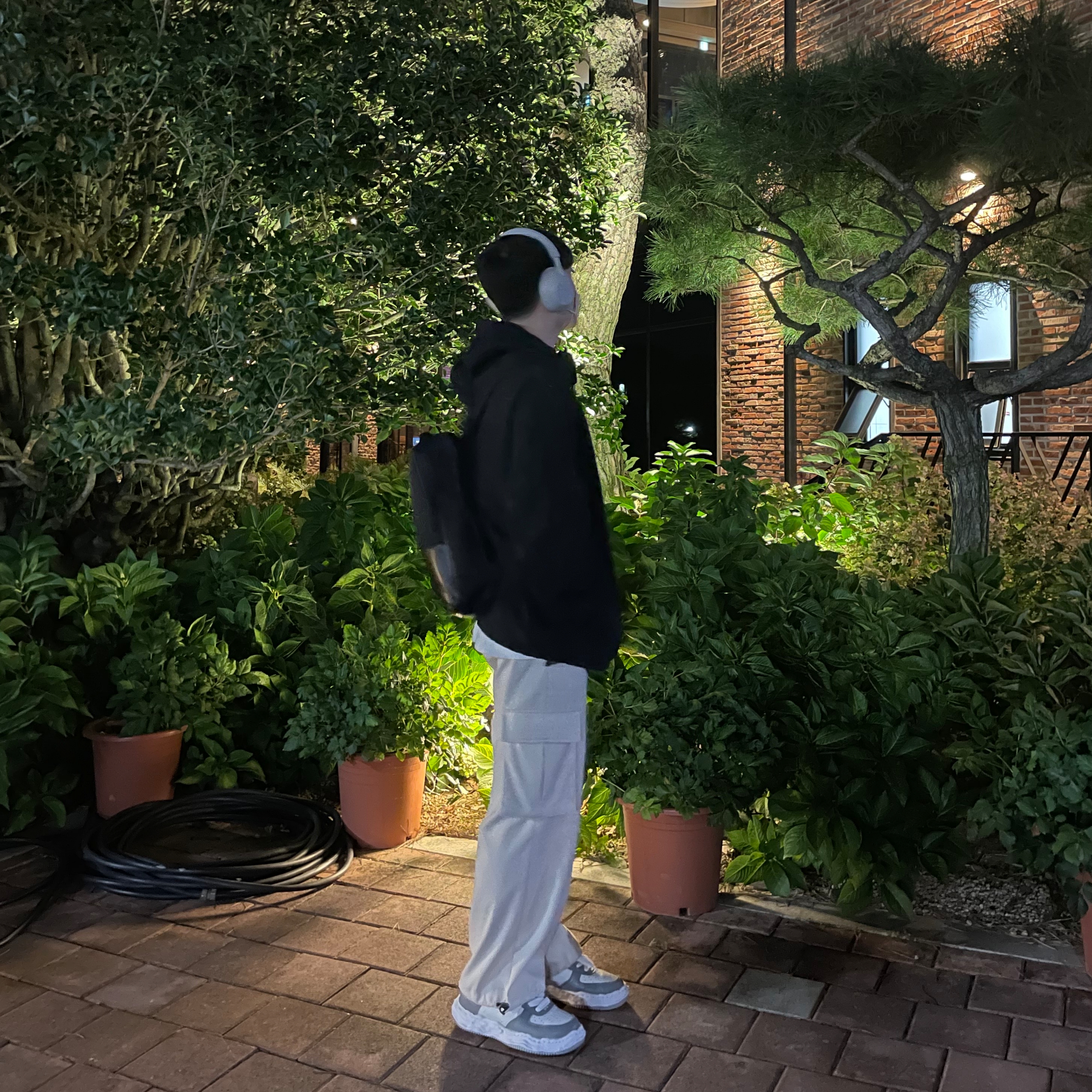 Maison Mihara Yasuhiro Wayne OG Sole Leather Low-top Sneakers Gray White, Sony WH-1000XM5 Silver (Korean Ver.) 착용 스타일 - 1
