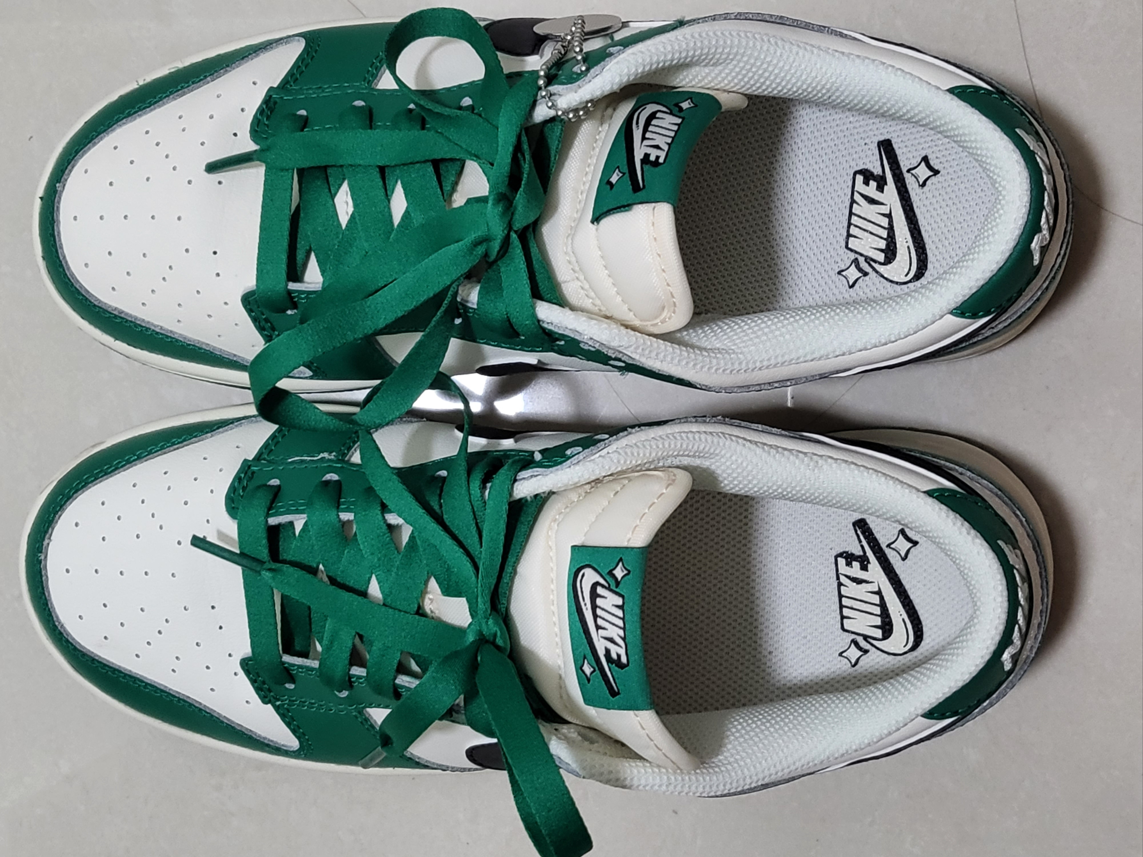 Nike Dunk Low Retro SE Jackpot Malachite 착용 스타일