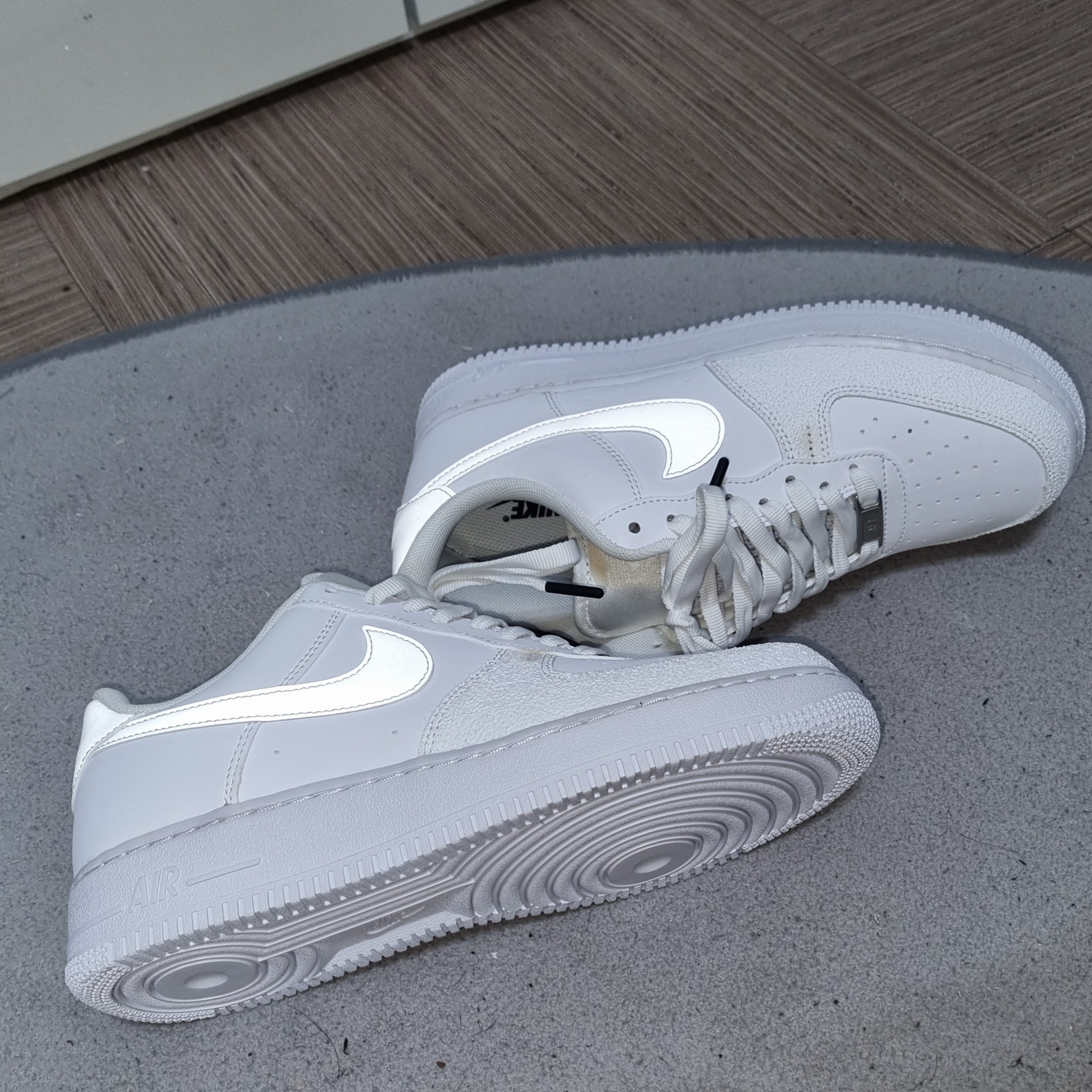 Nike Air Force 1 NDSTRKT White 착용 스타일 - 2