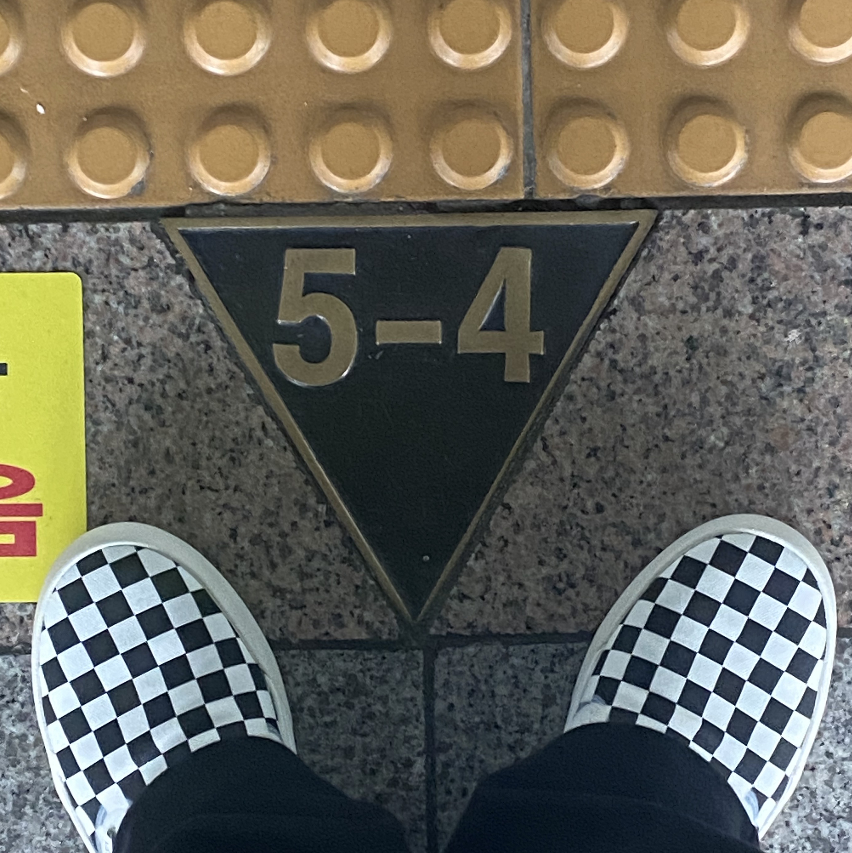 Vans Checkerboard Comfycush One Marshmallow 착용 스타일