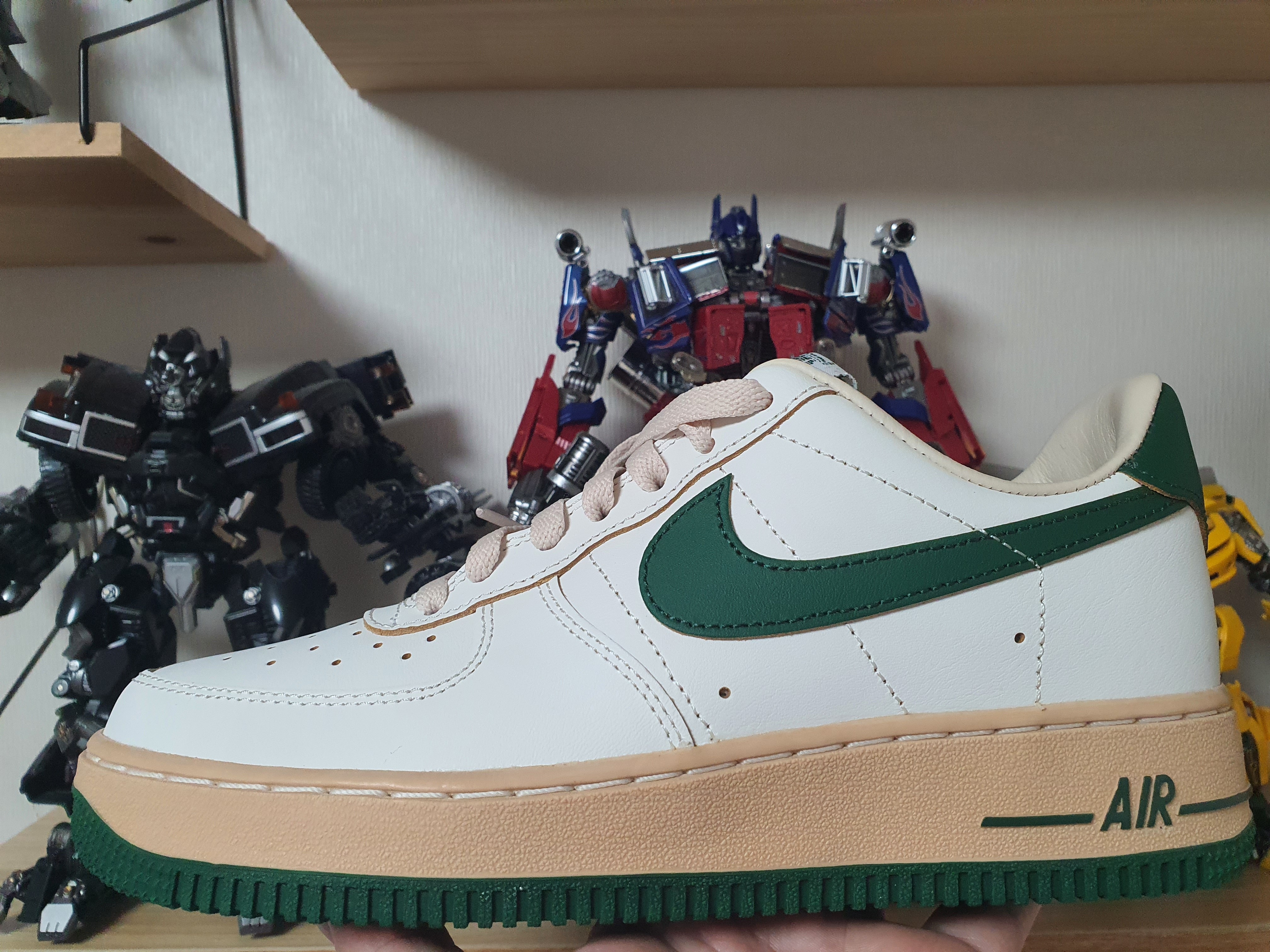 (W) Nike Air Force 1 Low Gorge Green 착용 스타일 - 1