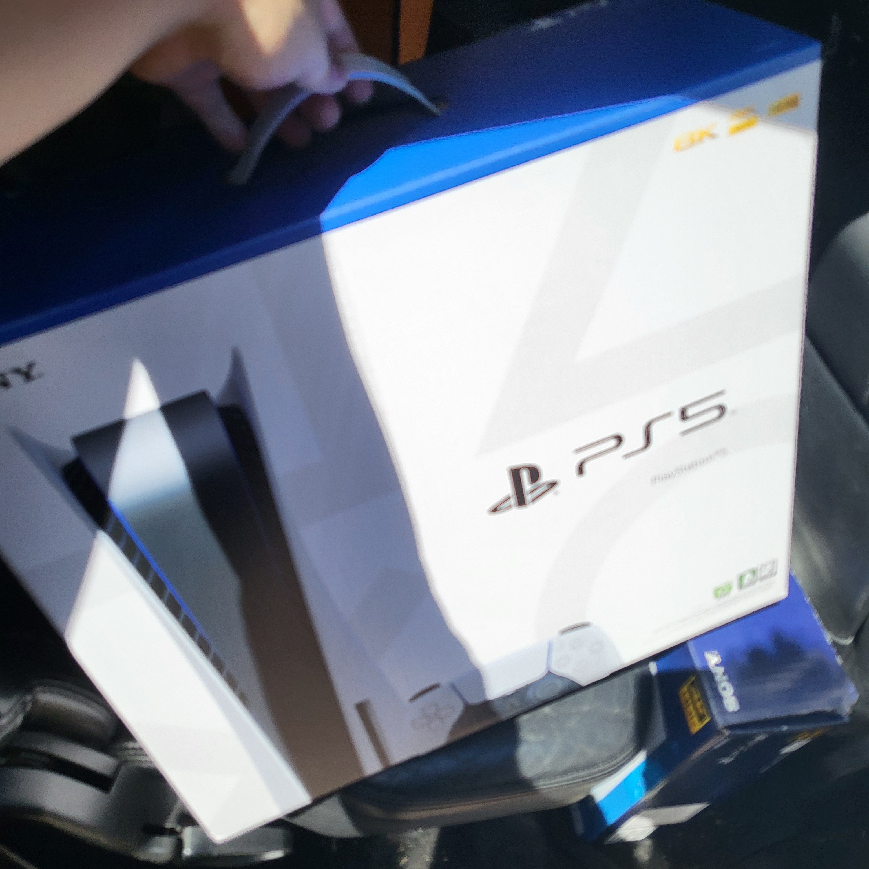 Playstation 5 Blu-ray Edition (SIEK 220V) 착용 스타일