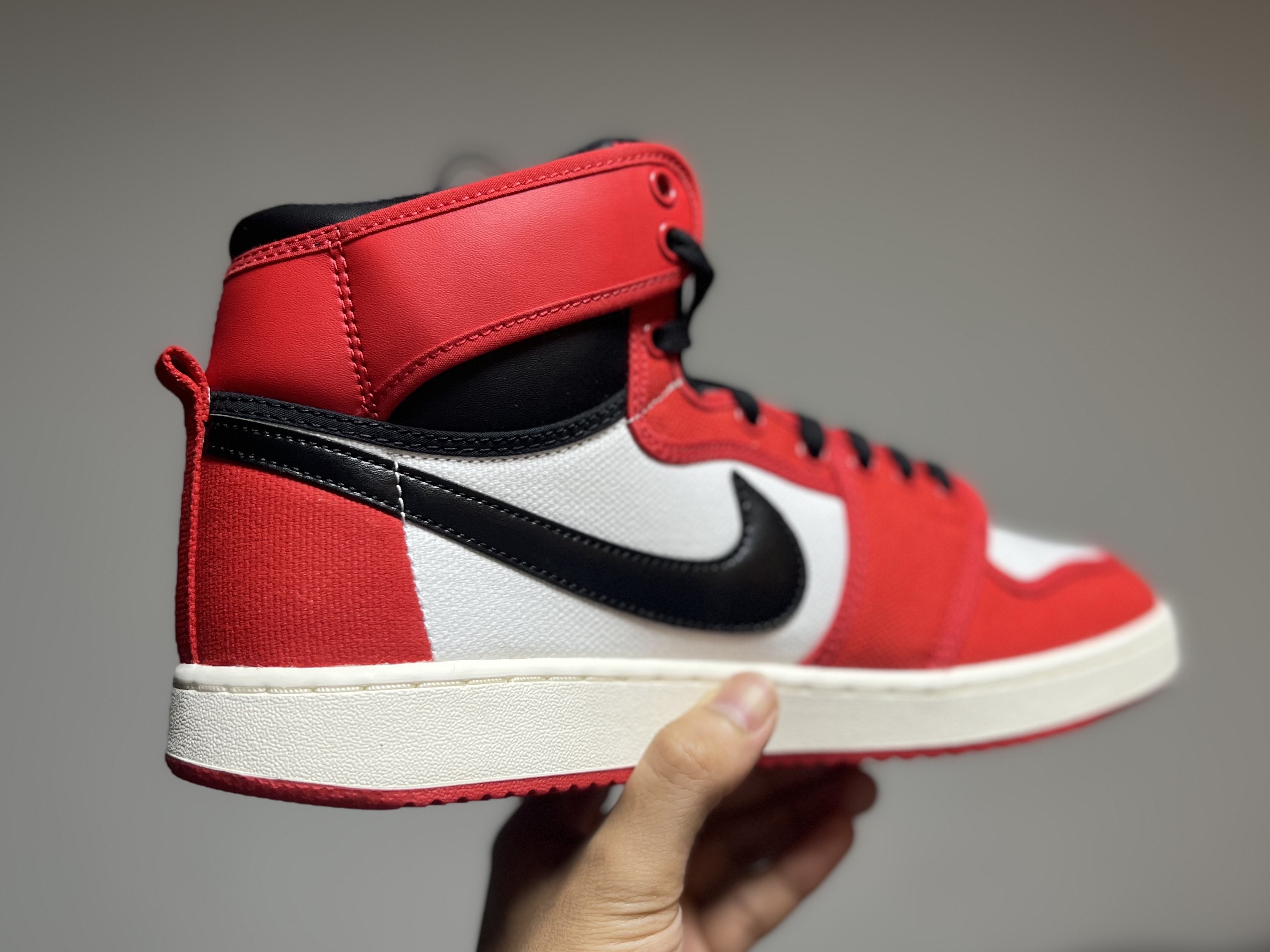 Jordan 1 KO Chicago 2021 착용 스타일 - 1