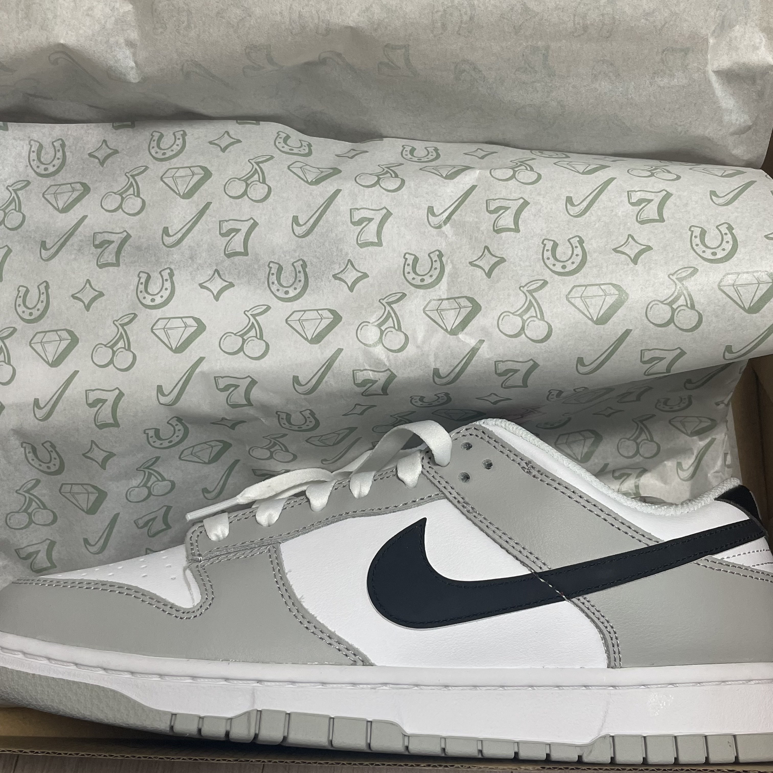 Nike Dunk Low Retro SE Jackpot Grey Fog 착용 스타일 - 1