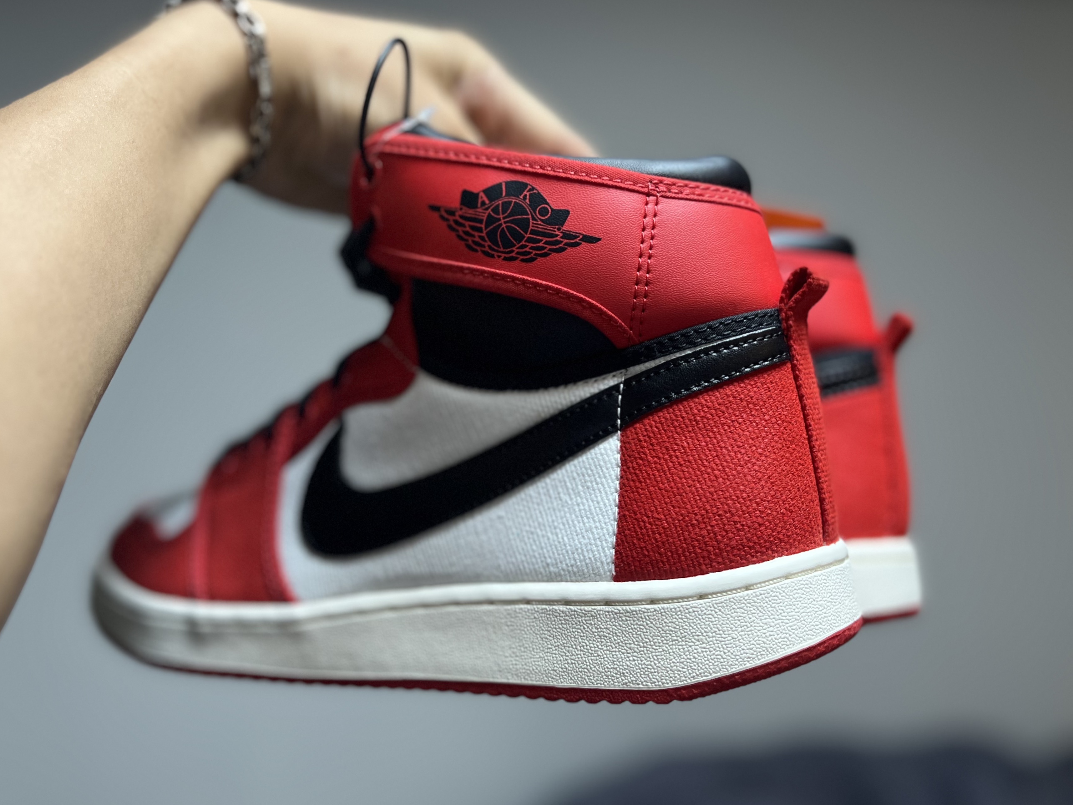 Jordan 1 KO Chicago 2021 착용 스타일 - 2