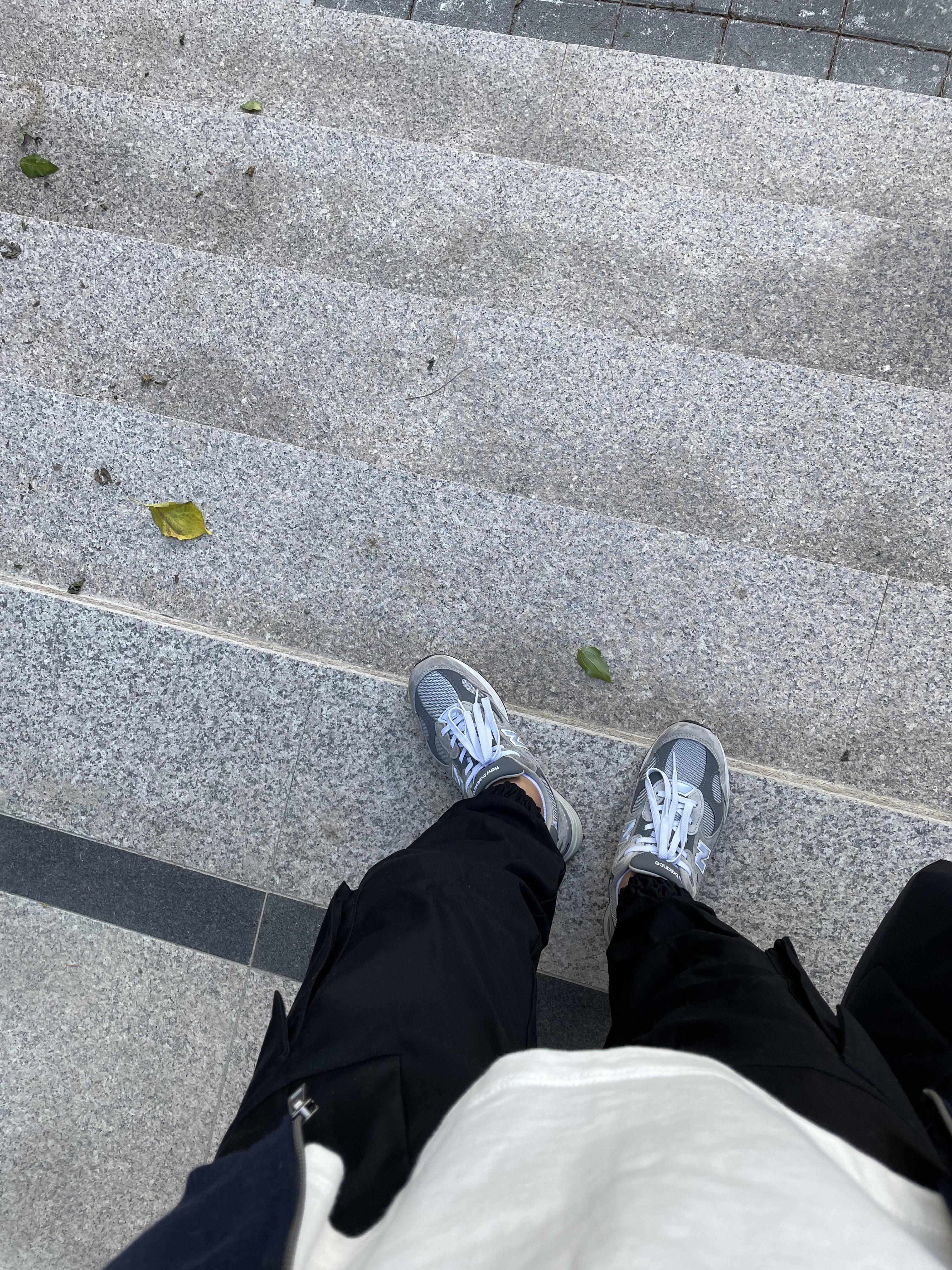 New Balance 992 Made in USA Grey - D Standard 착용 스타일 - 1