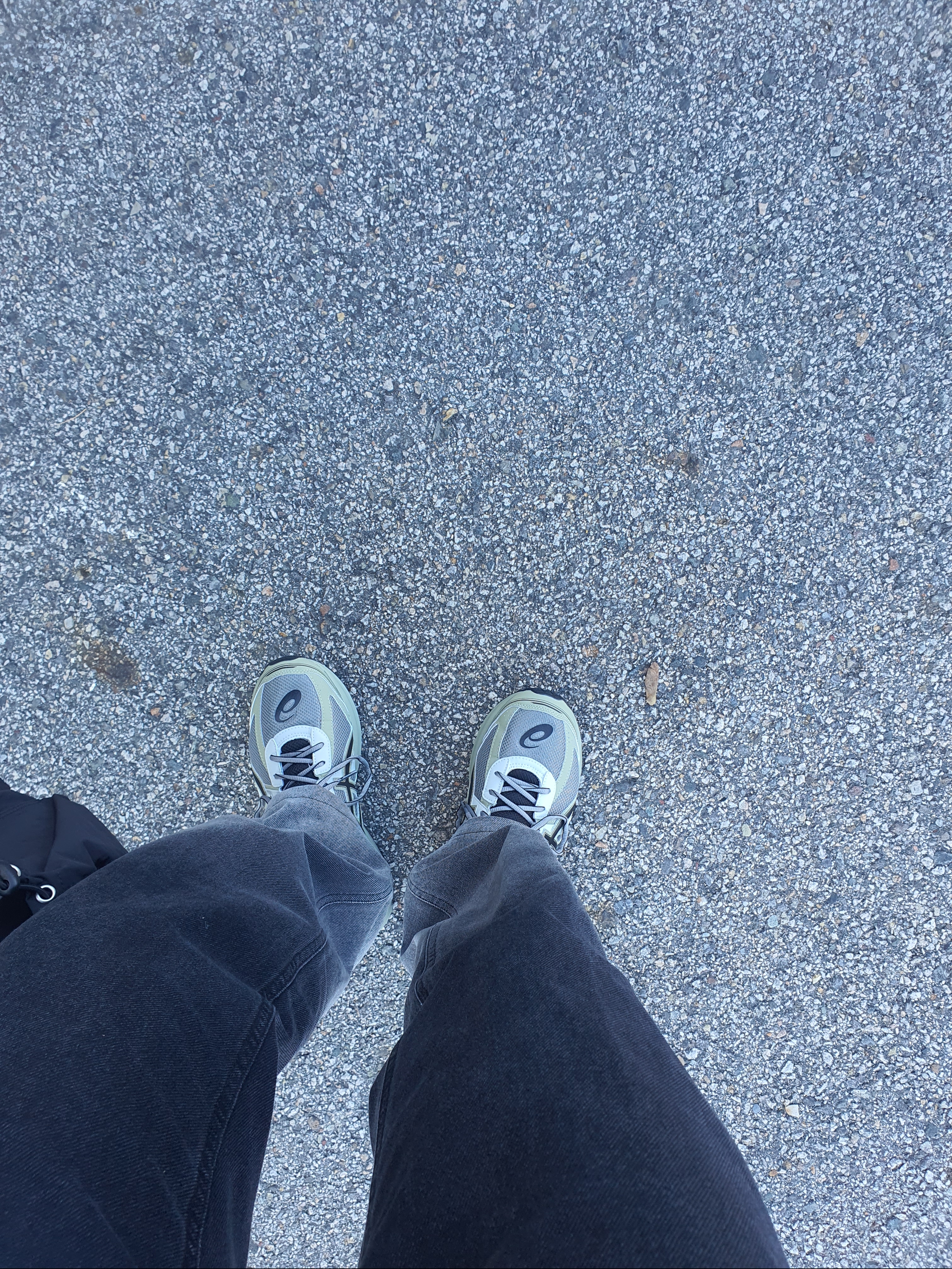 Asics Jog 100 S Sheet Rock - 2E Wide 착용 스타일