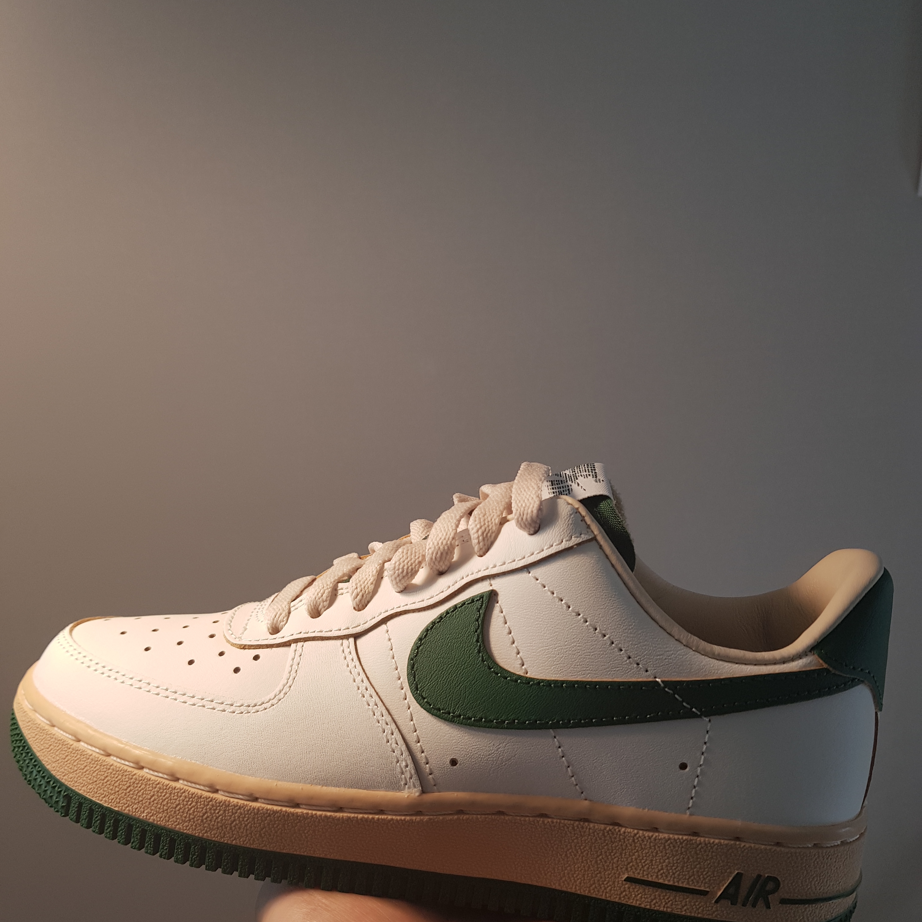(W) Nike Air Force 1 Low Gorge Green 착용 스타일 - 1