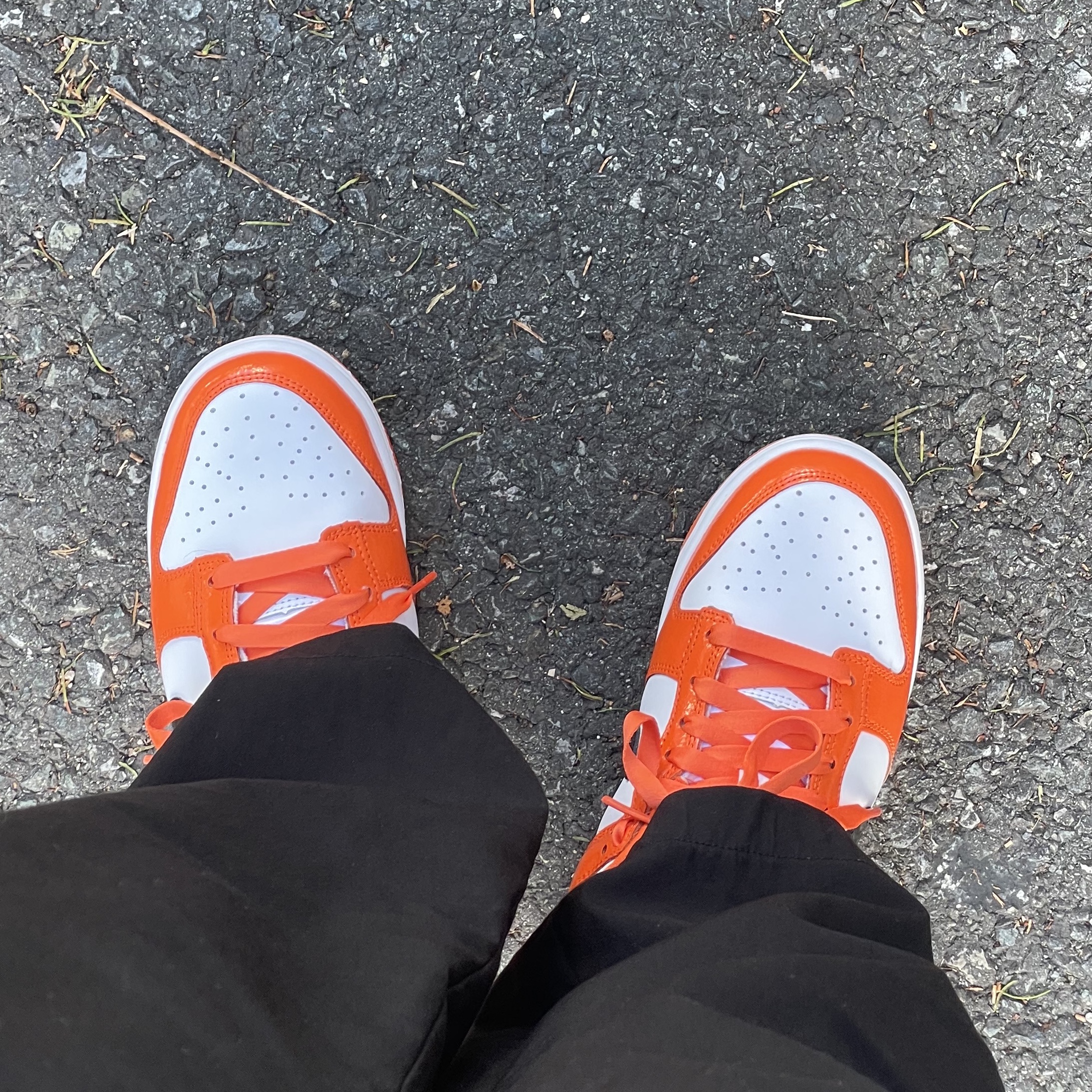 (W) Nike Dunk Low Essential Brilliant Orange 착용 스타일 - 2