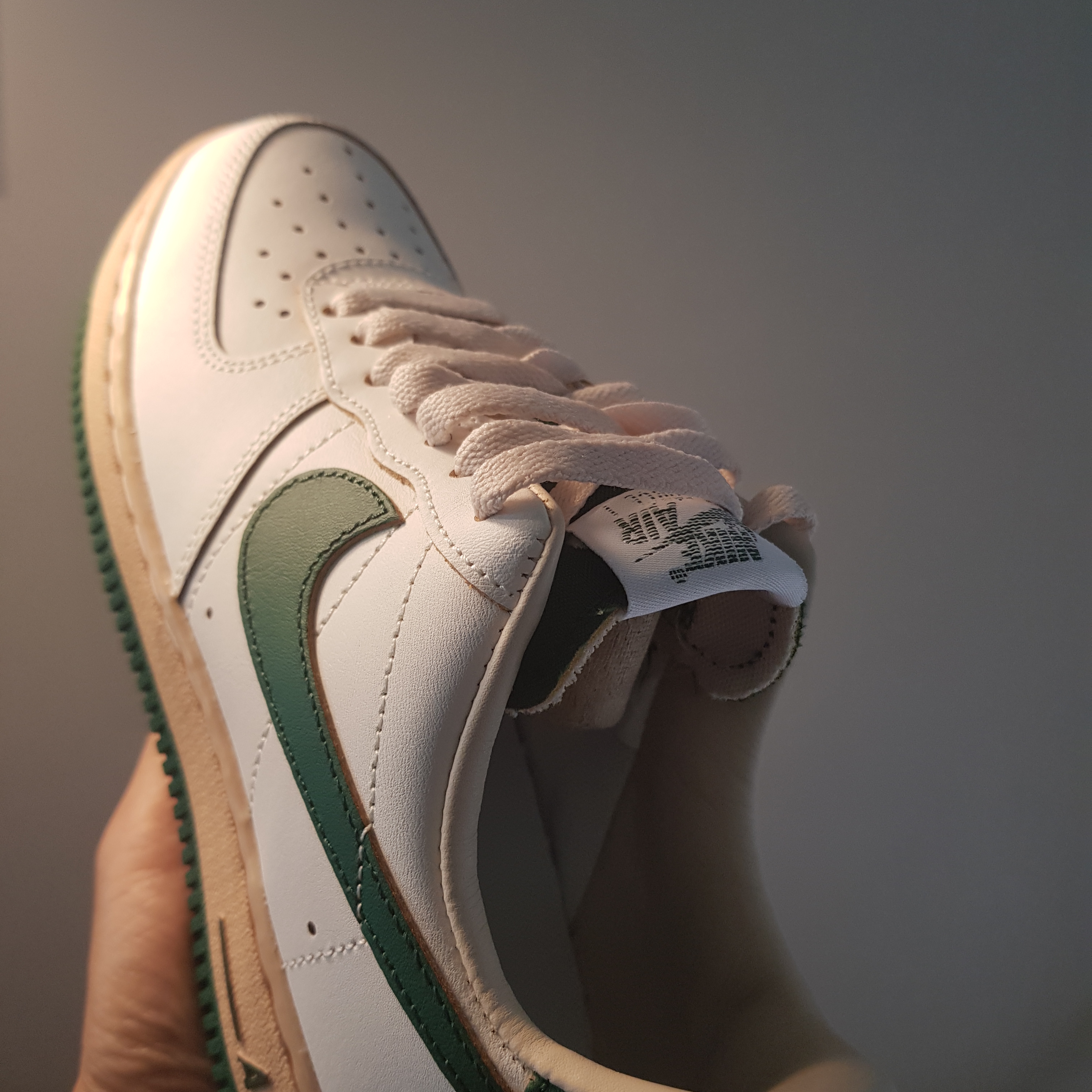 (W) Nike Air Force 1 Low Gorge Green 착용 스타일 - 2