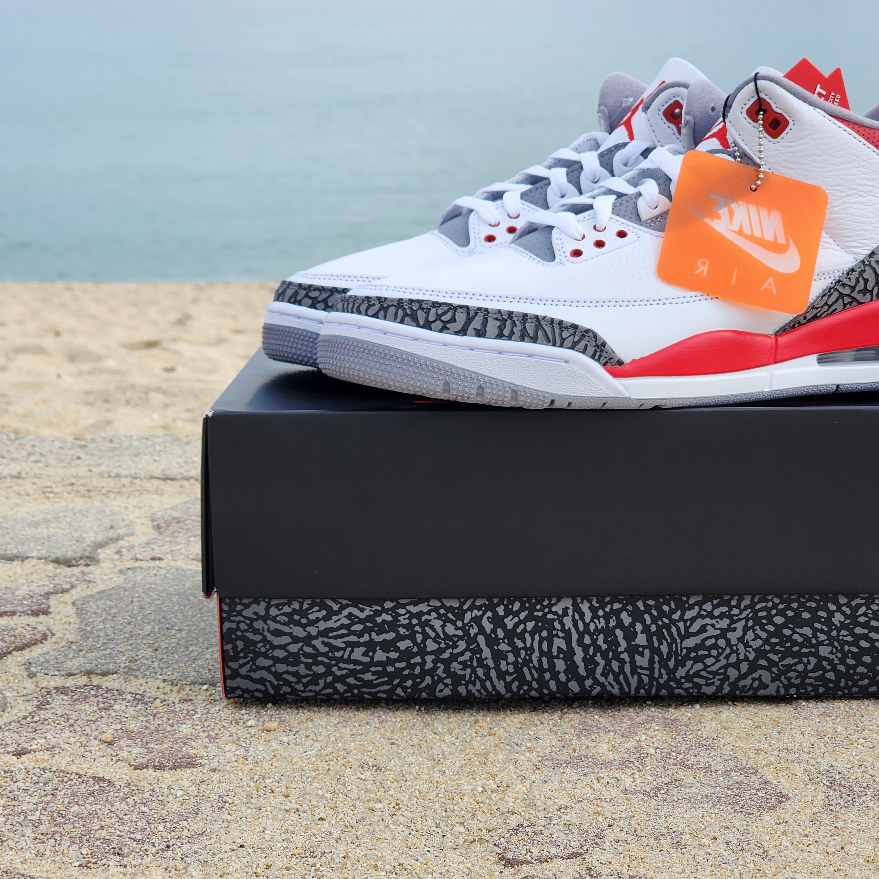 Jordan 3 Retro Fire Red 2022 착용 스타일 - 1