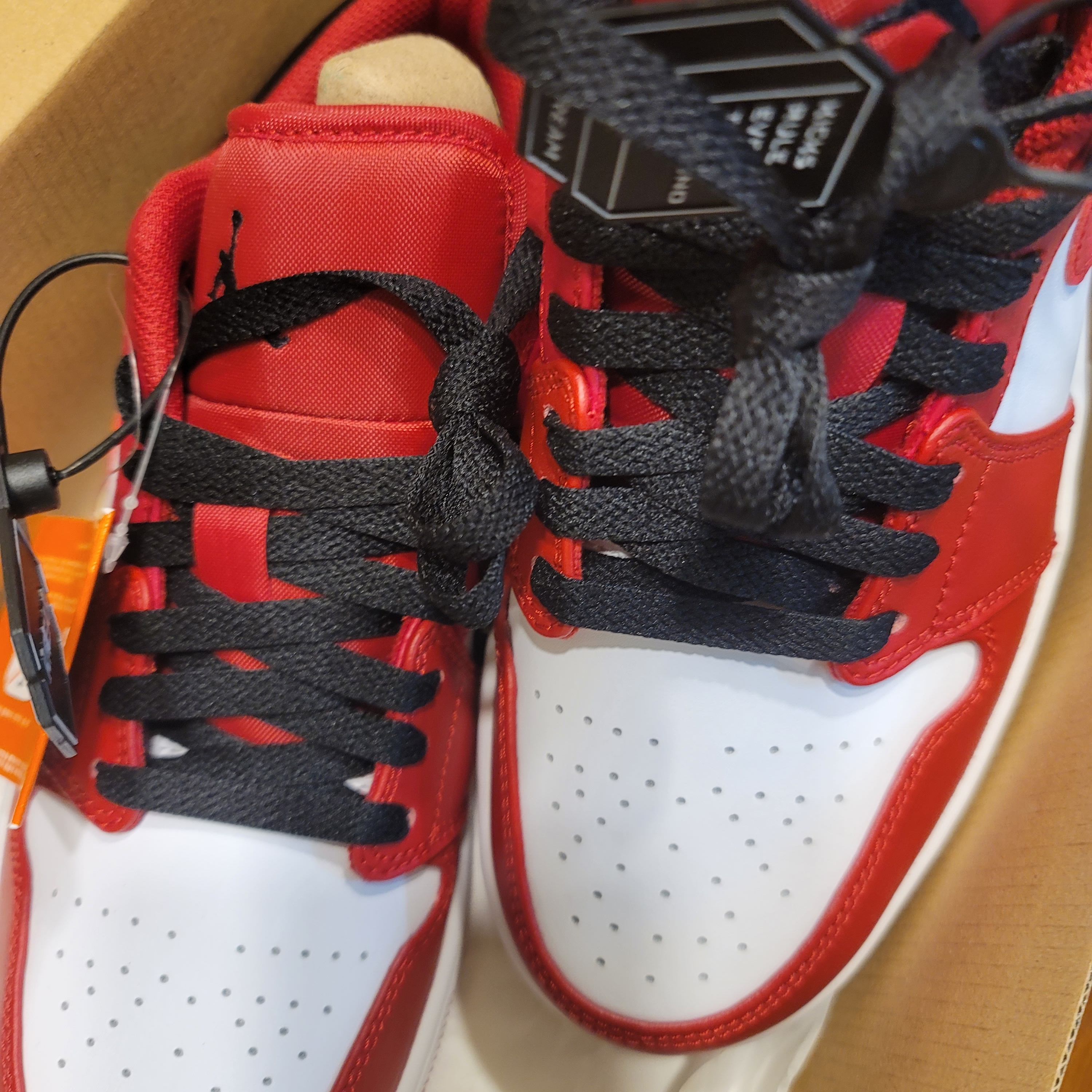 (W) Jordan 1 Low White Gym Red 착용 스타일 - 4