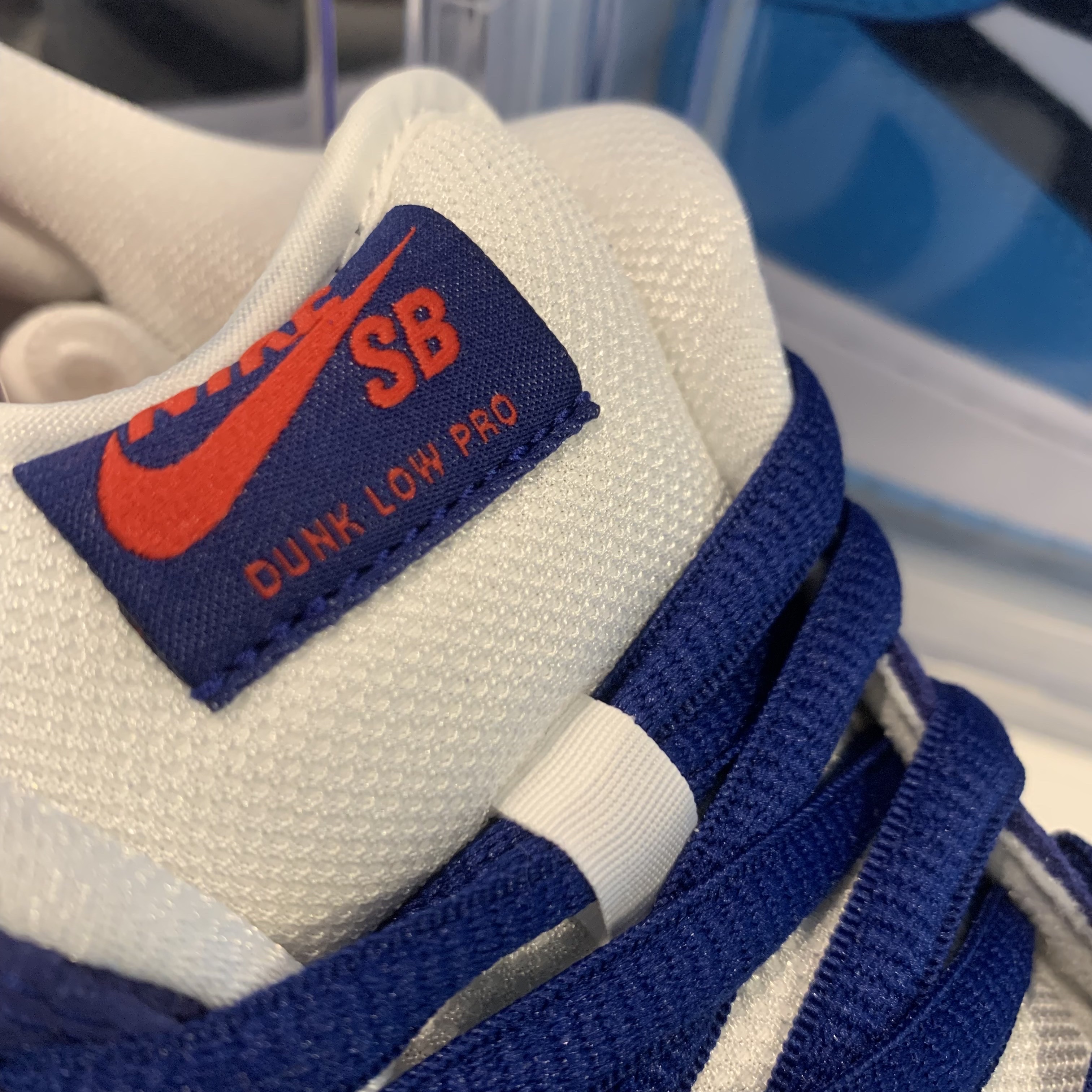 Nike SB Dunk Low Pro Premium Deep Royal Blue 착용 스타일 - 2