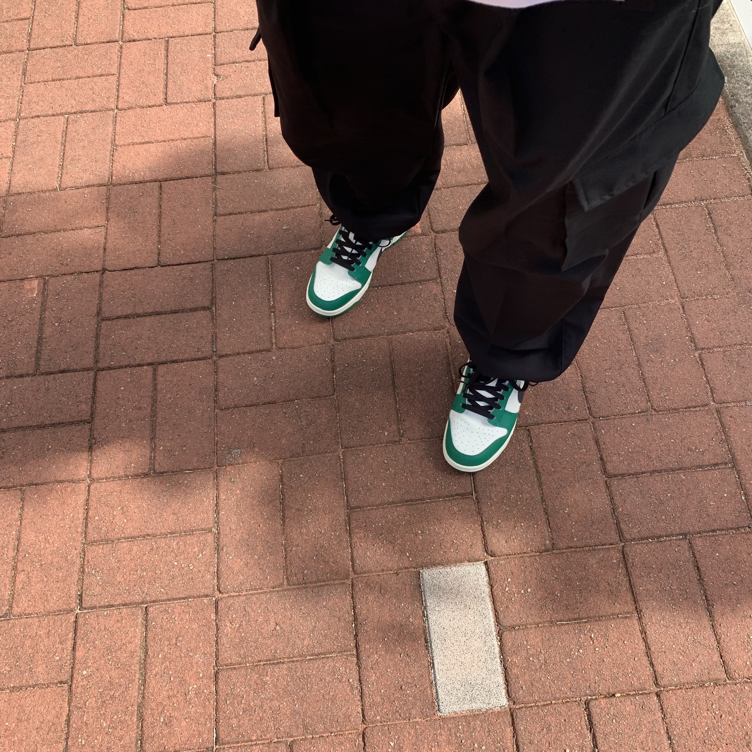Nike Dunk Low Retro SE Jackpot Malachite 착용 스타일 - 1
