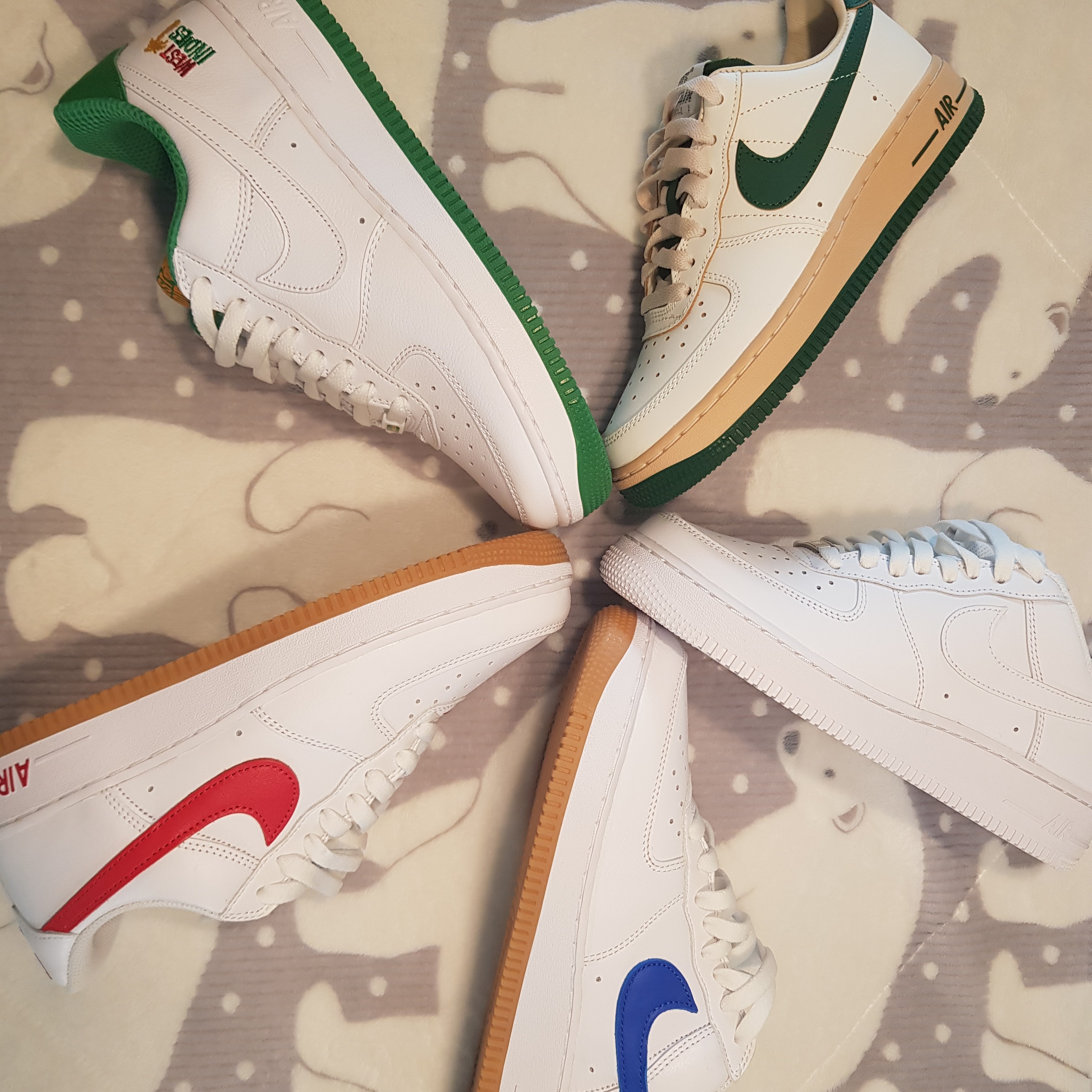 Nike Air Force 1 Low Retro Color of the Month Varsity Royal, Nike Air Force 1 Low Retro Color of the Month University Red 착용 스타일