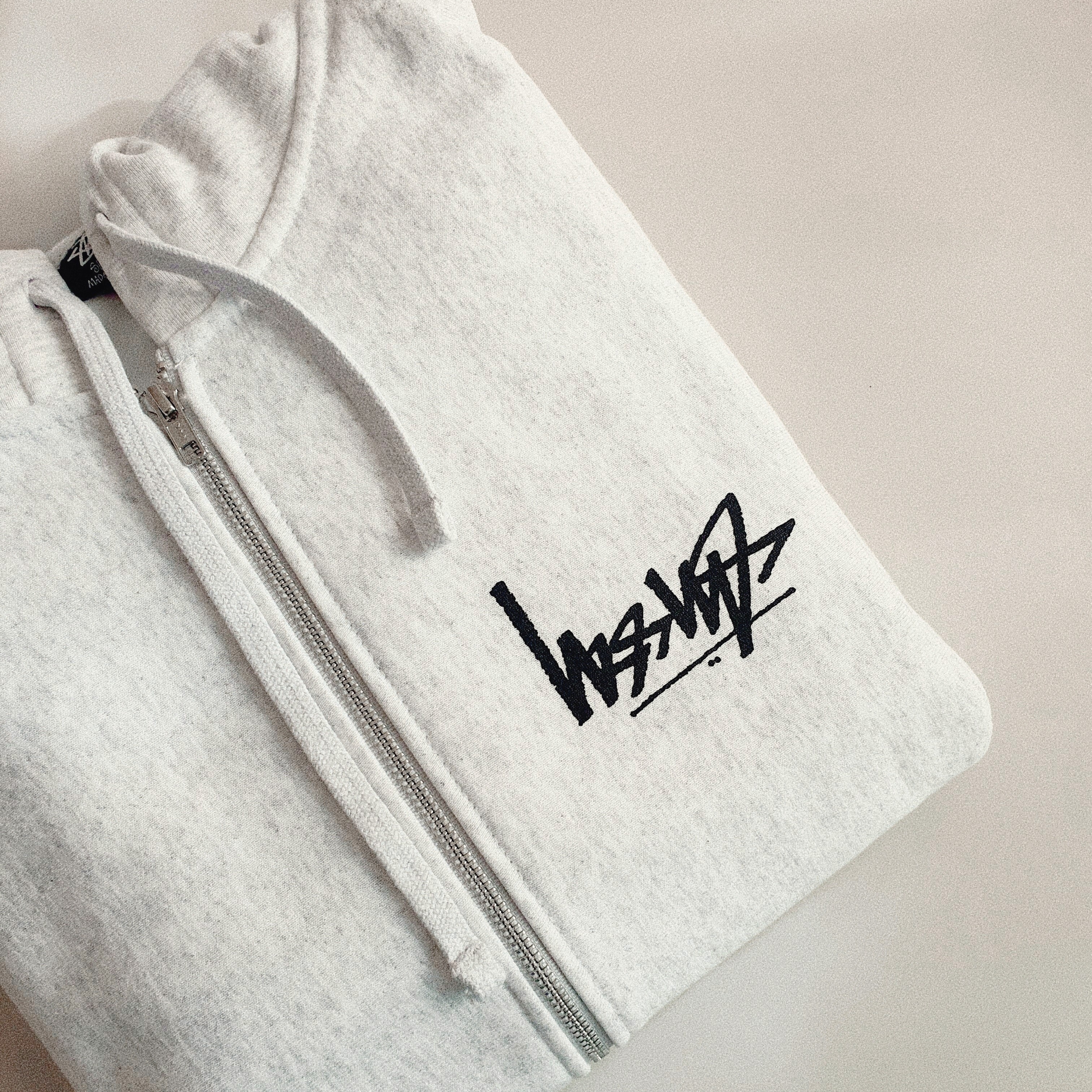 Stussy Flipped Zip Hoodie Ash Heather 착용 스타일 - 1