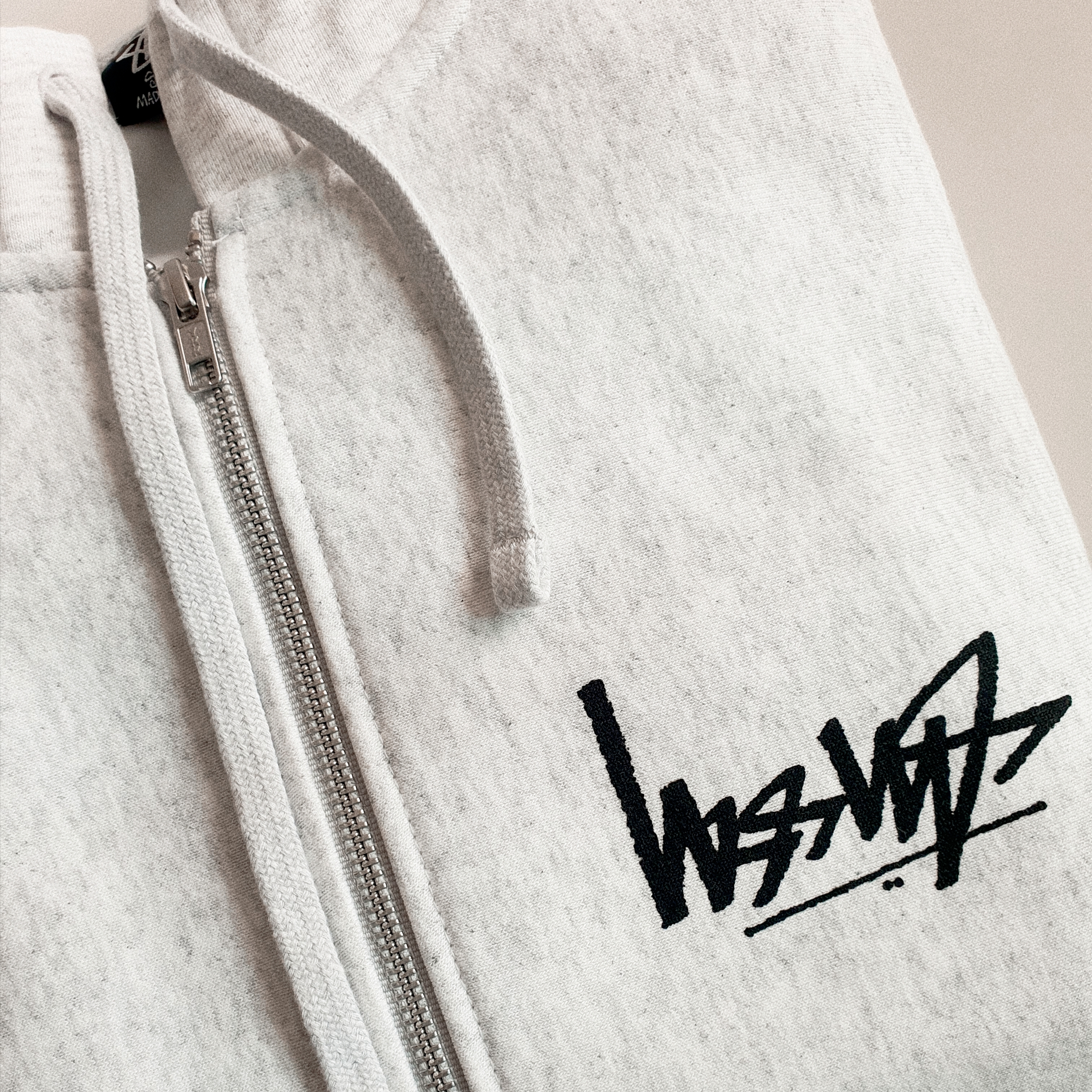 Stussy Flipped Zip Hoodie Ash Heather 착용 스타일 - 2