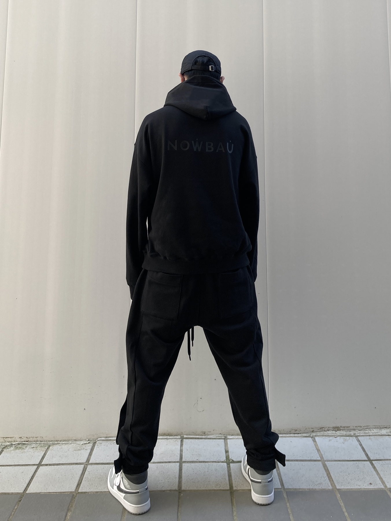 Jordan 1 Mid Light Smoke Grey Anthracite 착용 스타일 - 4