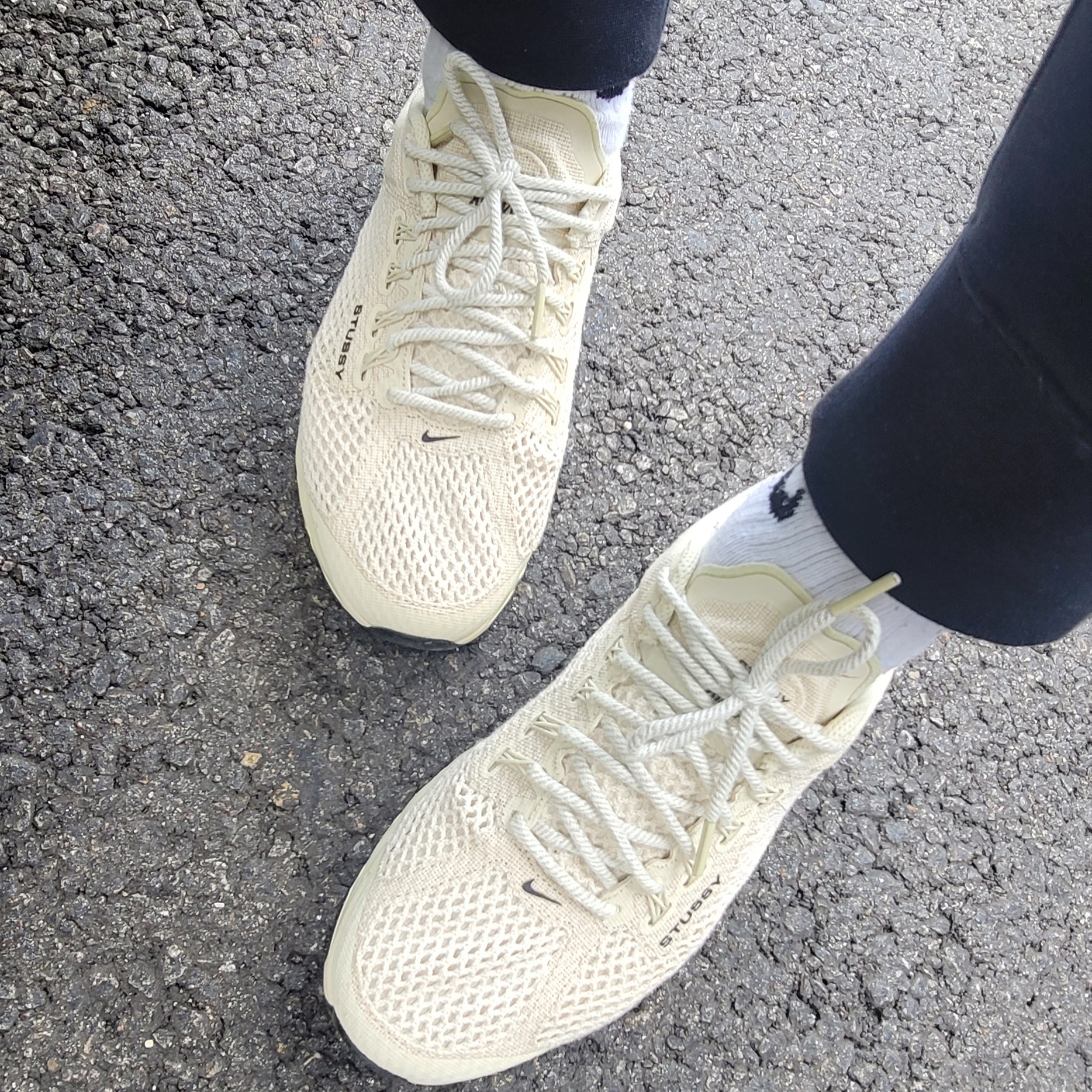 Nike x Stussy Air Max 2013 Fossil 착용 스타일 - 2
