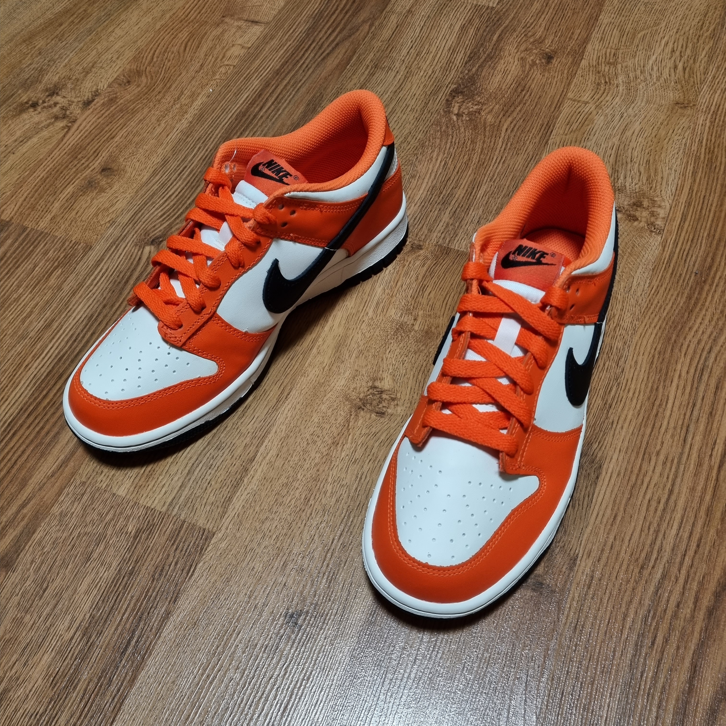 (GS) Nike Dunk Low Safety Orange 착용 스타일 - 2