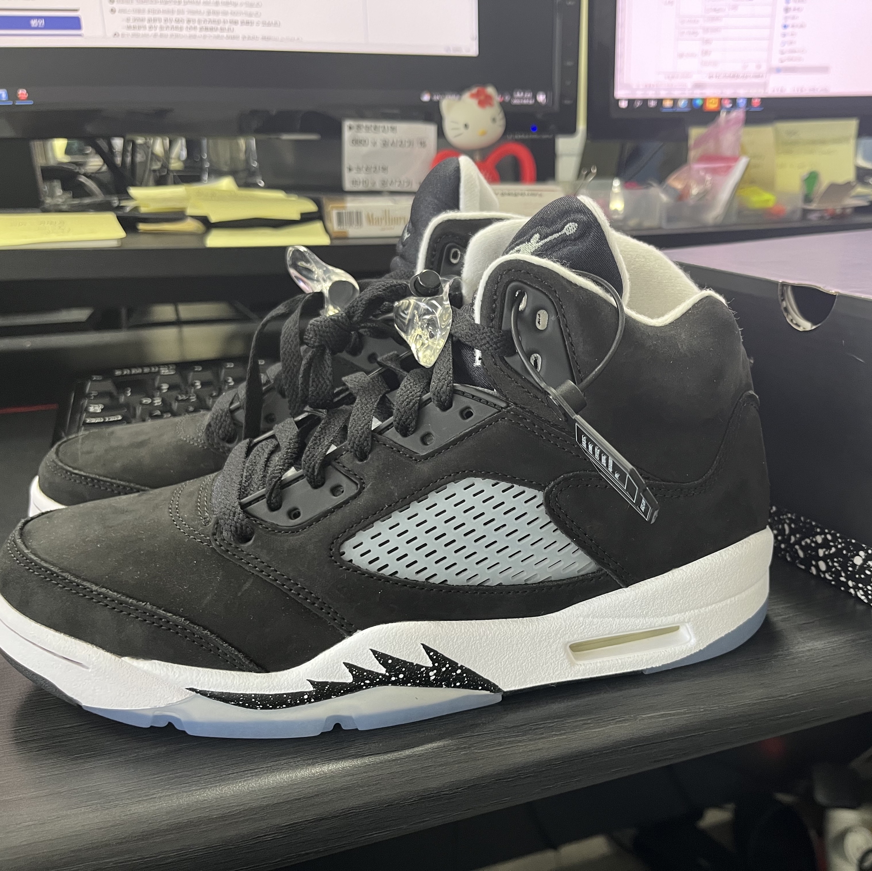Jordan 5 Retro Moonlight 착용 스타일