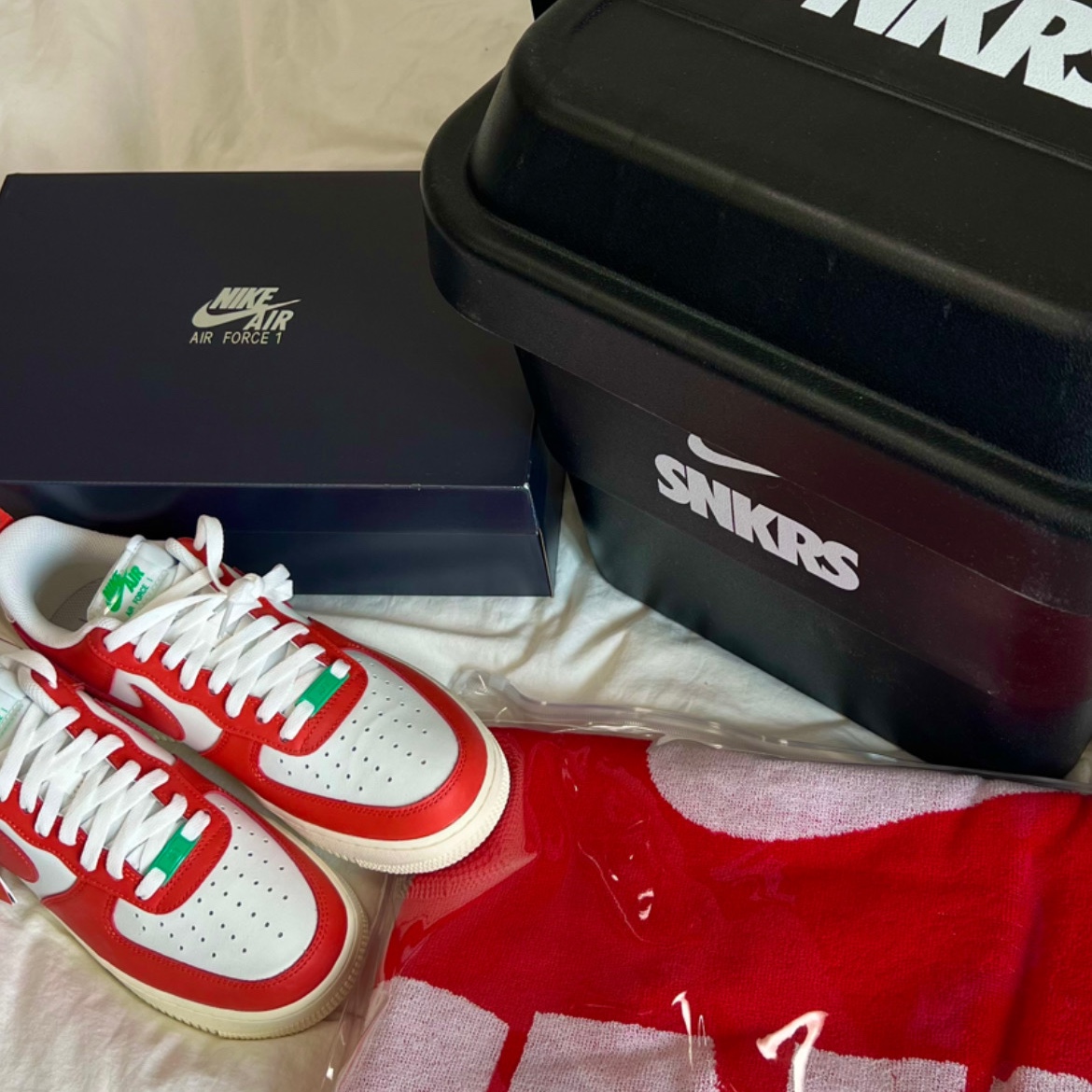 Nike Air Force 1 '07 LV8 Pojangmacha 착용 스타일