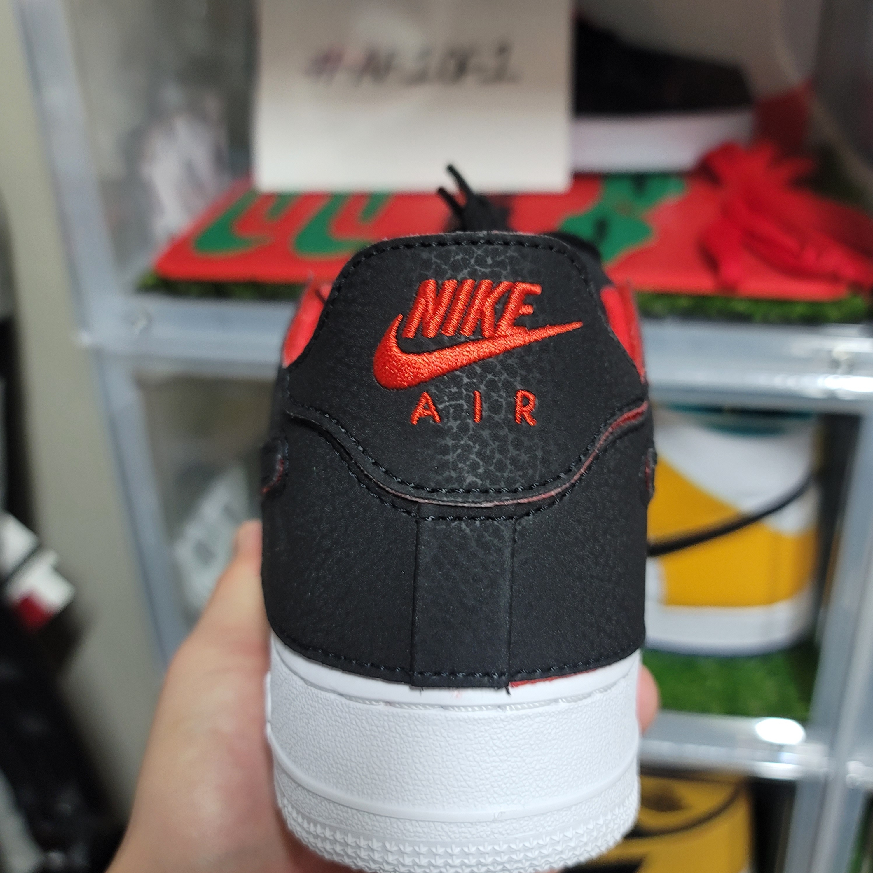 Nike Air Force 1/1 Custom Uptown 착용 스타일 - 2