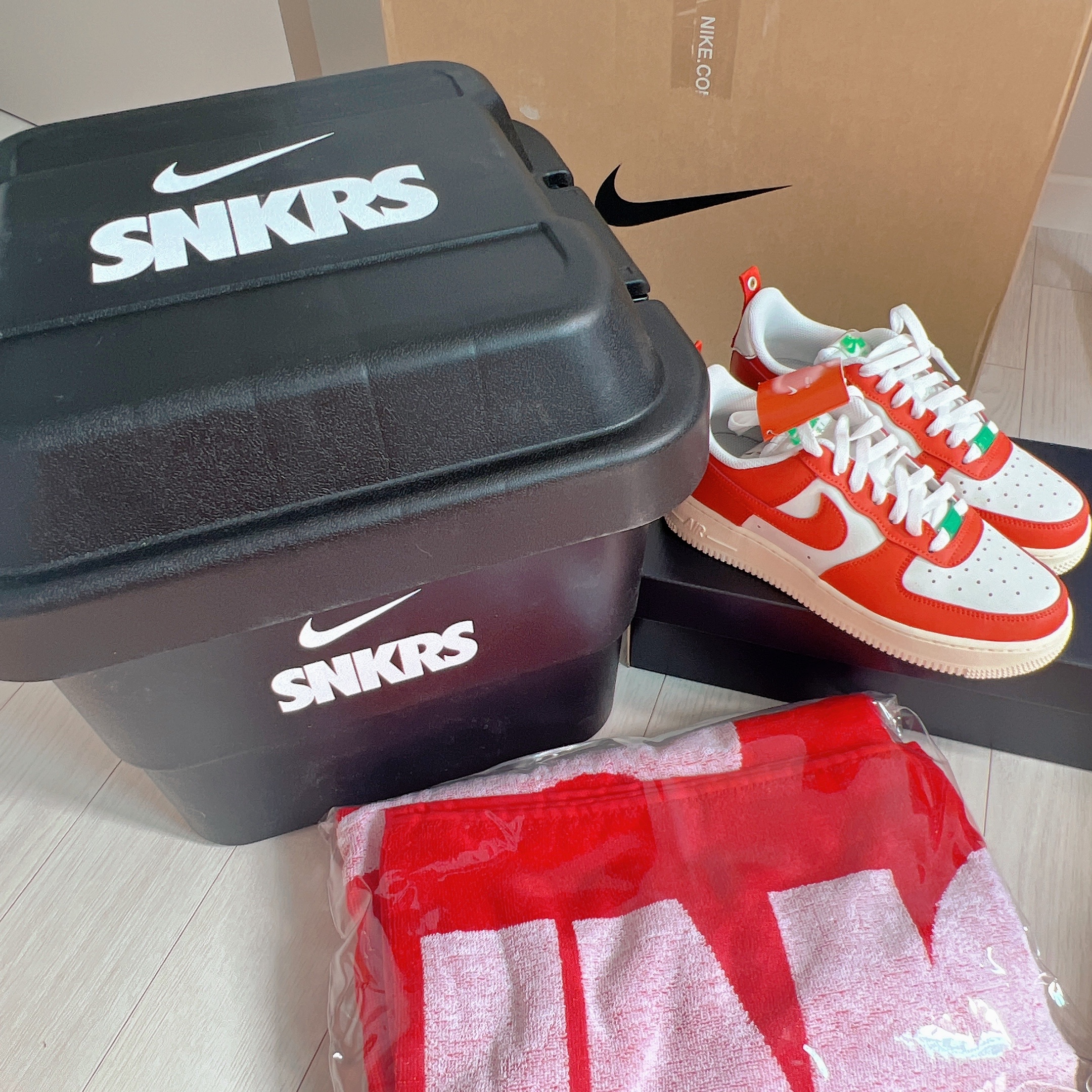 Nike Air Force 1 '07 LV8 Pojangmacha 착용 스타일
