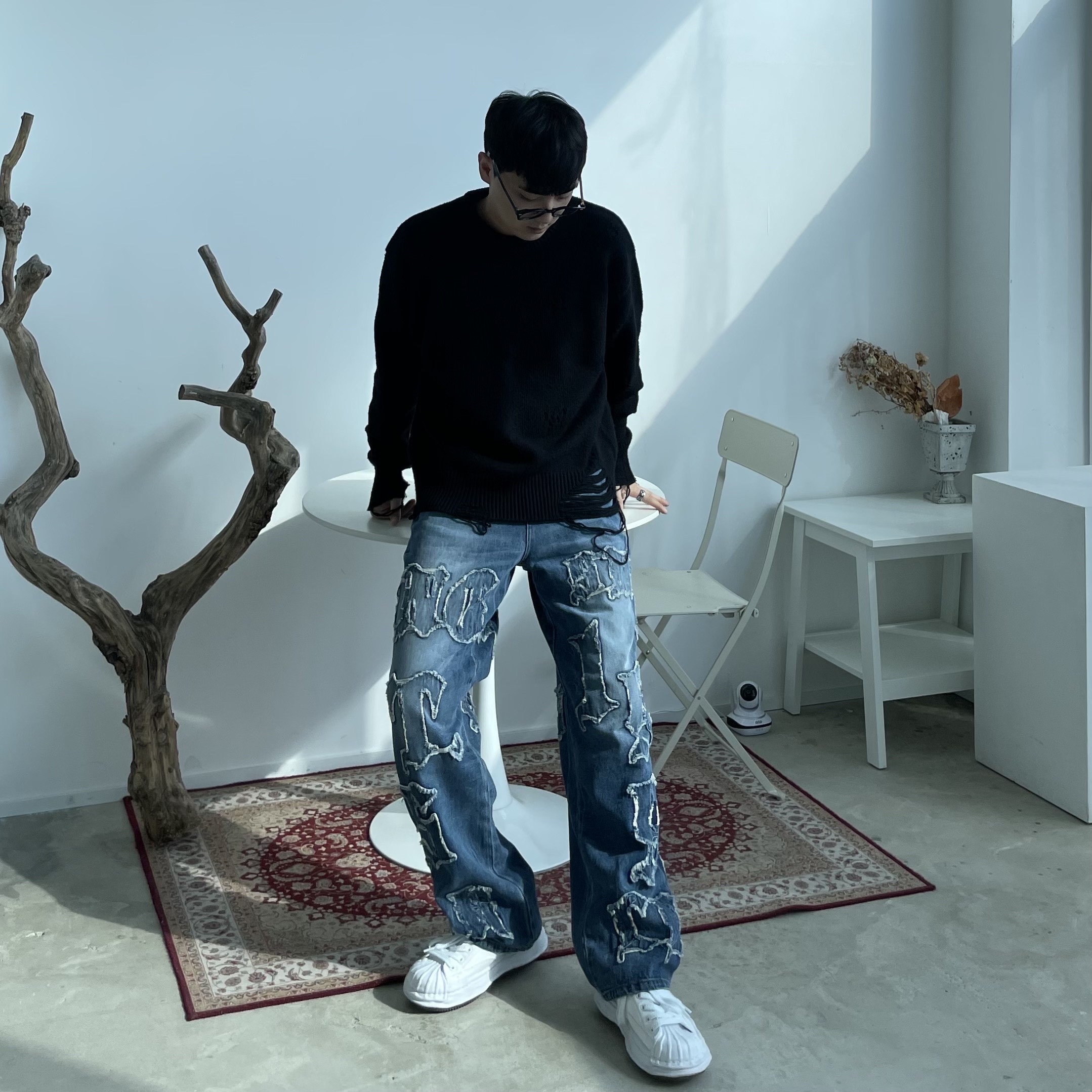 Maison Mihara Yasuhiro Blakey OG Sole Canvas Low-top Sneakers White 착용 스타일