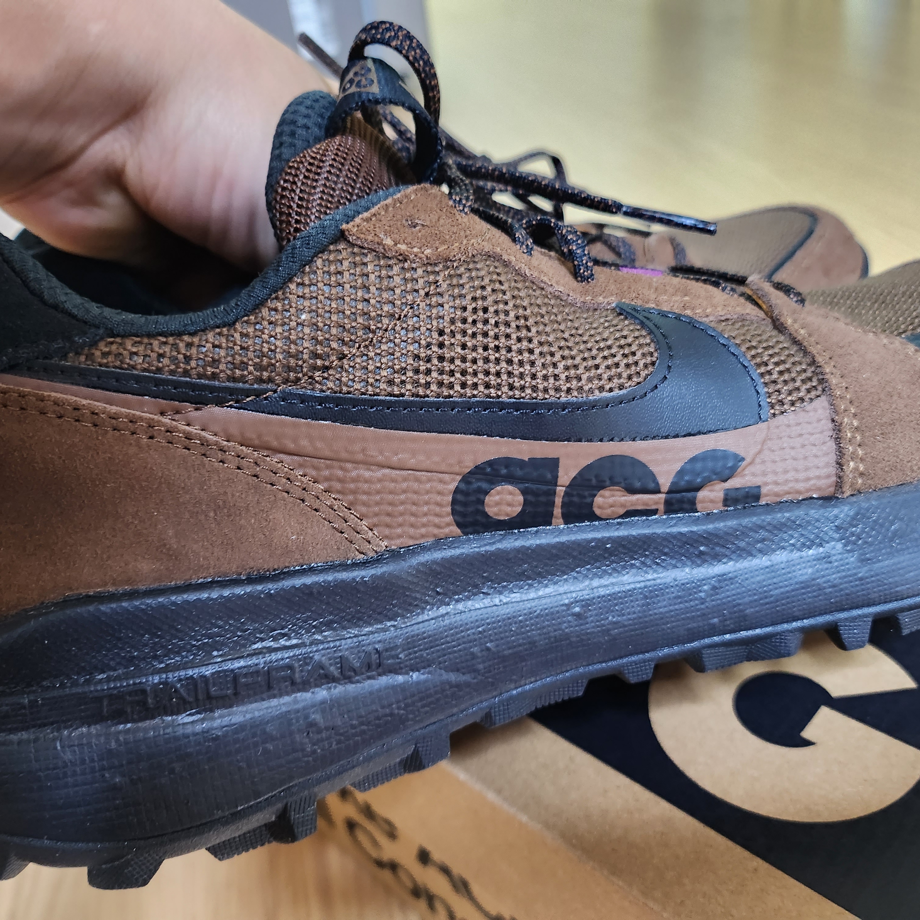Nike ACG Lowcate Cacao Wow 착용 스타일 - 3