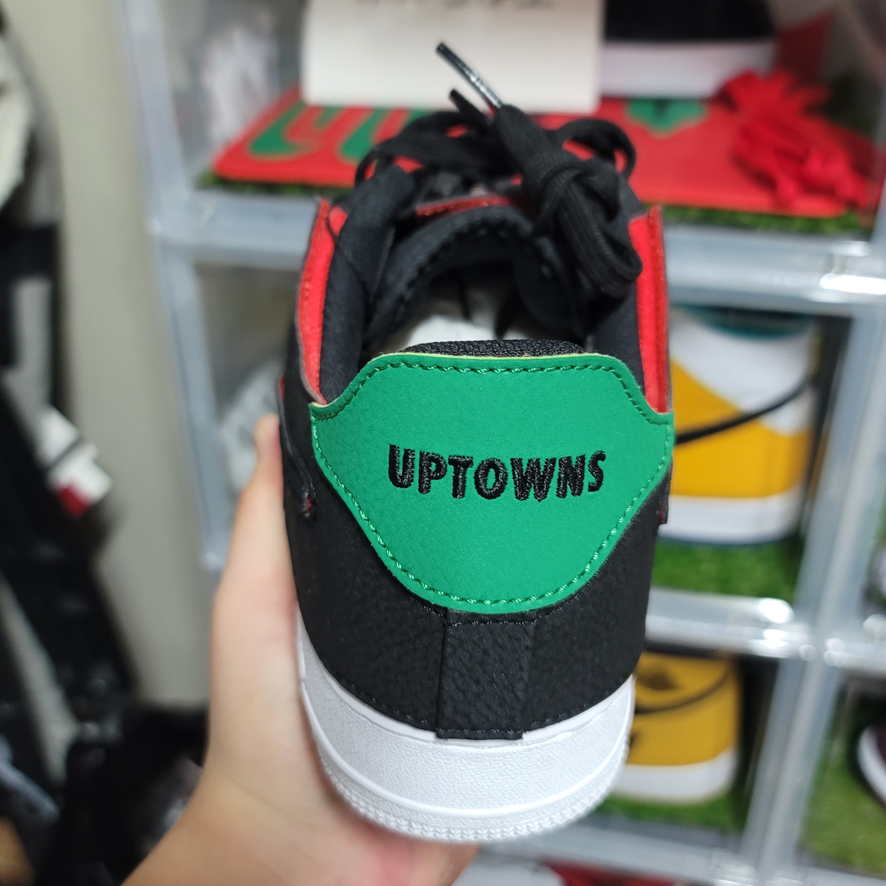 Nike Air Force 1/1 Custom Uptown 착용 스타일 - 4