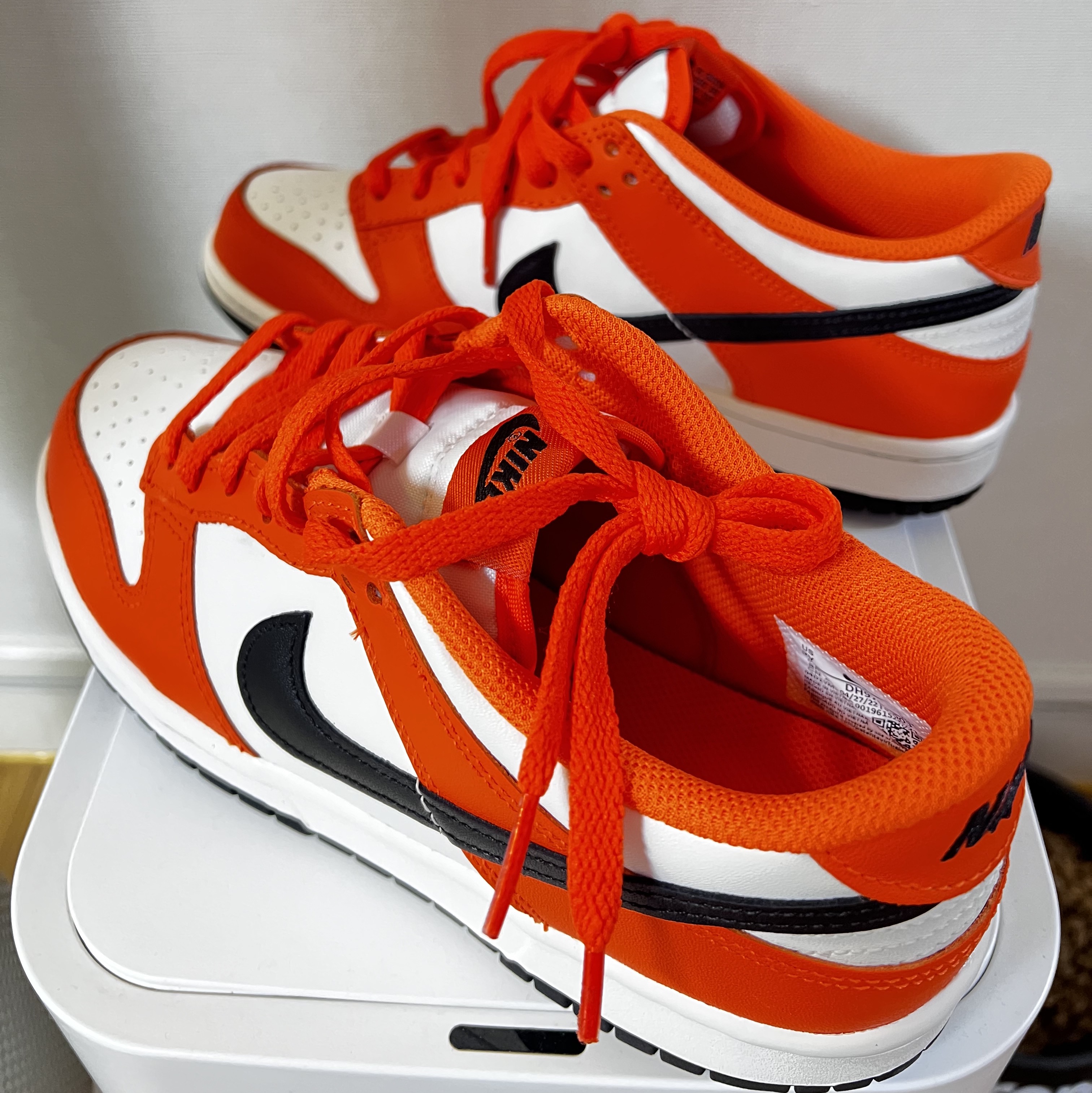 (GS) Nike Dunk Low Safety Orange 착용 스타일 - 2
