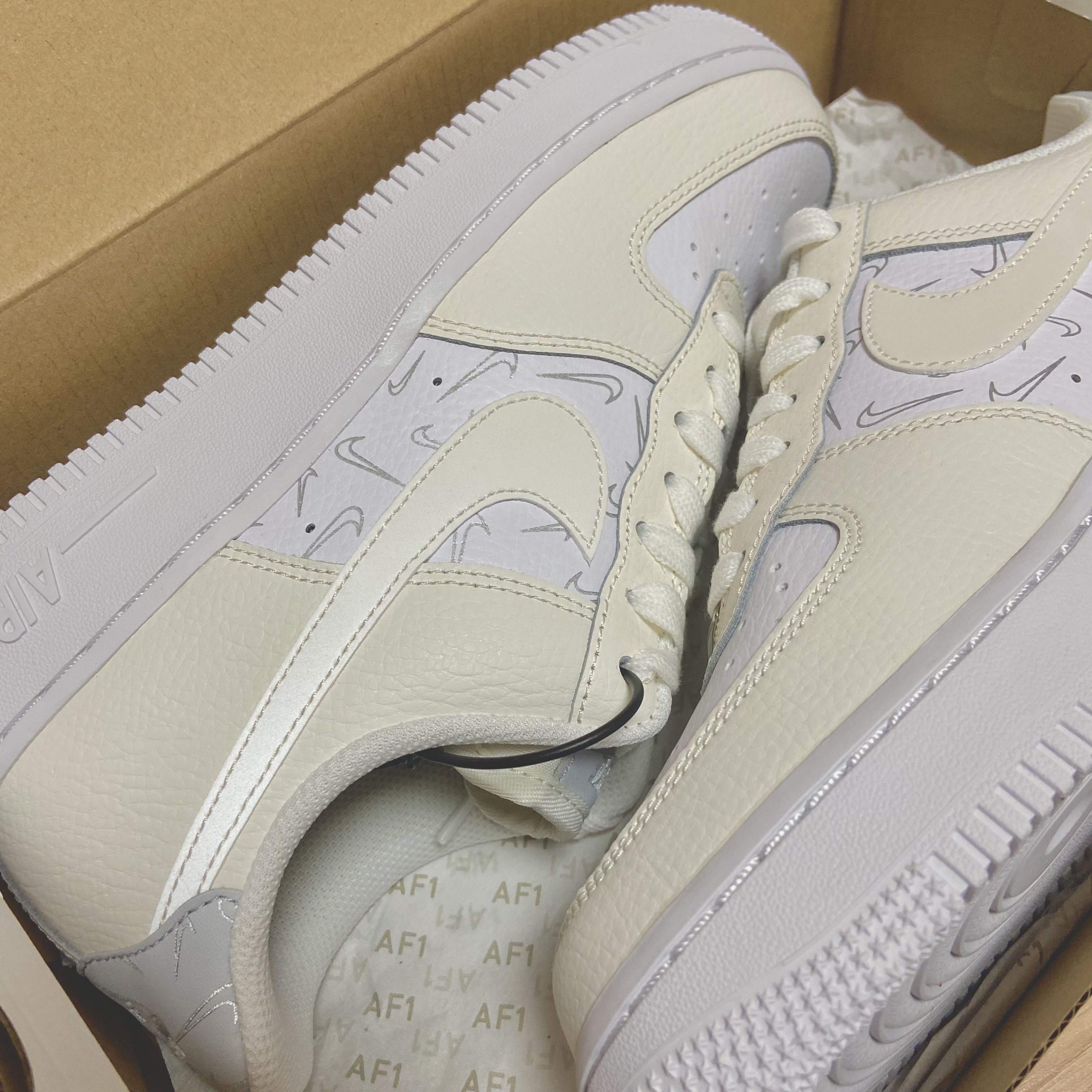 (W) Nike Air Force 1 '07 Low Sail White 착용 스타일 - 2