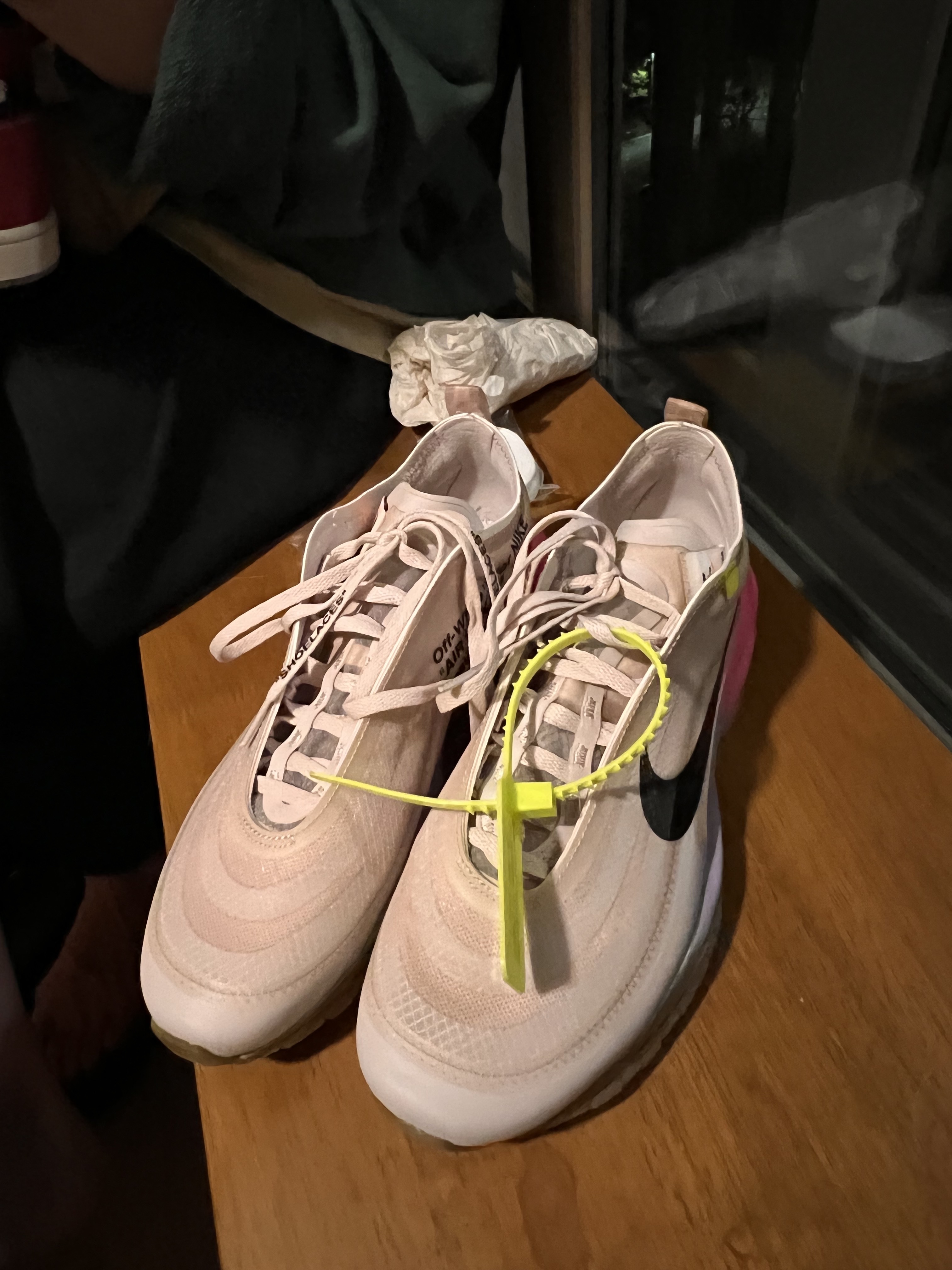 Nike x Off-White Air Max 97 Elemental Rose Serena Queen 착용 스타일