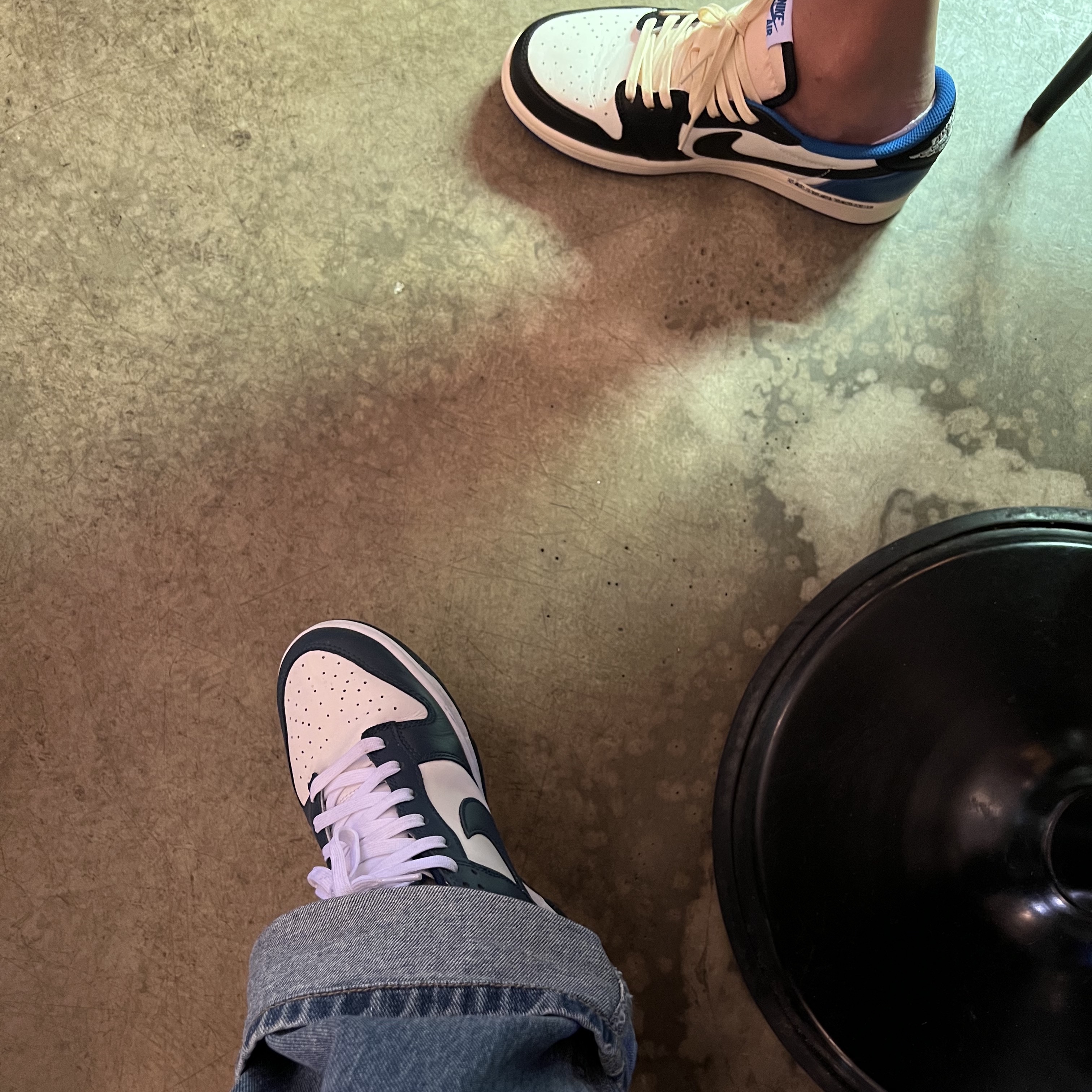 Jordan 1 x Travis Scott x Fragment Retro Low OG SP Military Blue, Nike Dunk Low Retro Valerian Blue 착용 스타일