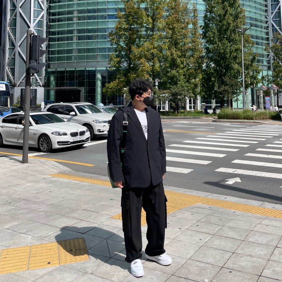 Nike x Peaceminusone Kwondo1 White, Stussy Squared T-Shirt White 착용 스타일 - 3